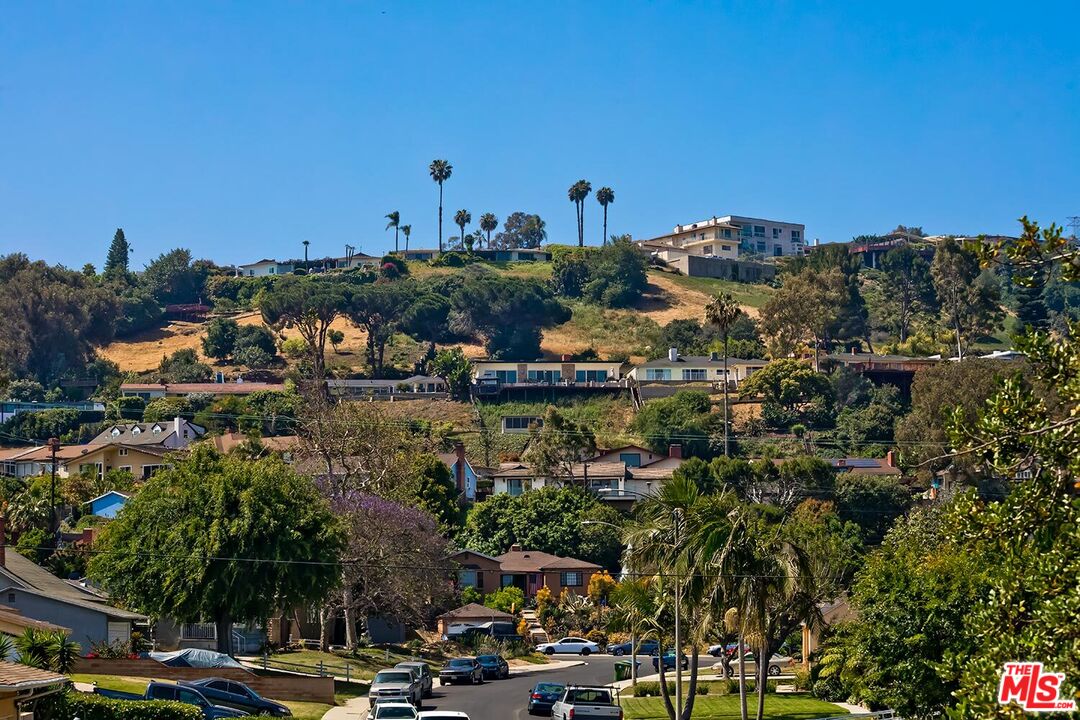 5418 Village Grn
