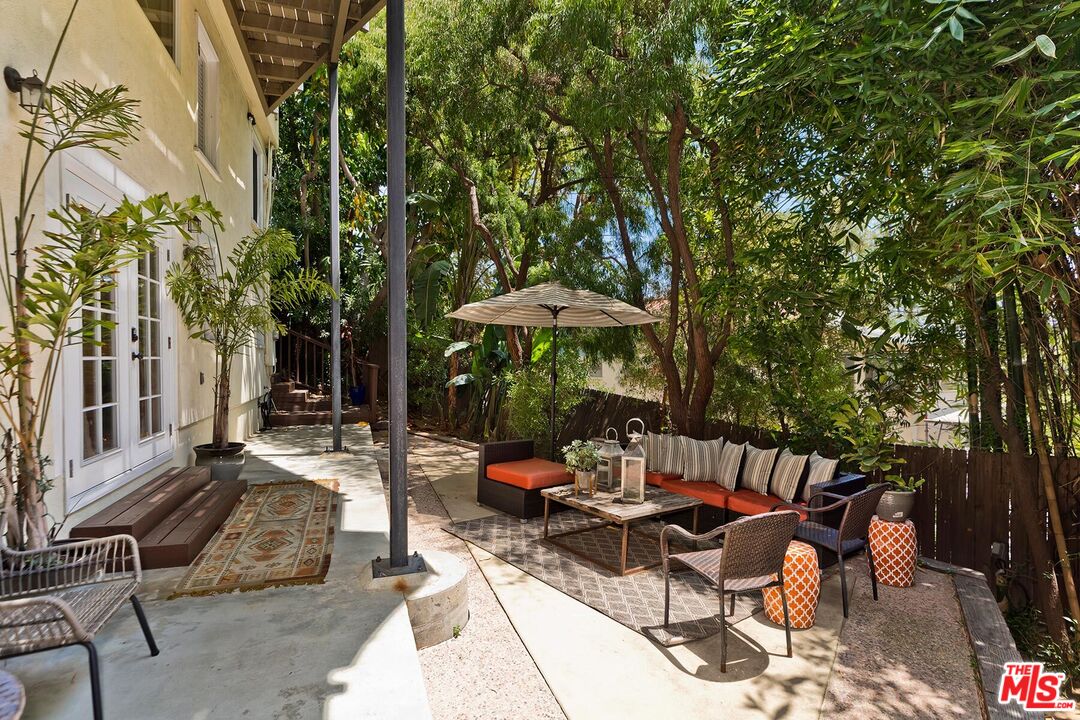 5966 Graciosa Dr
