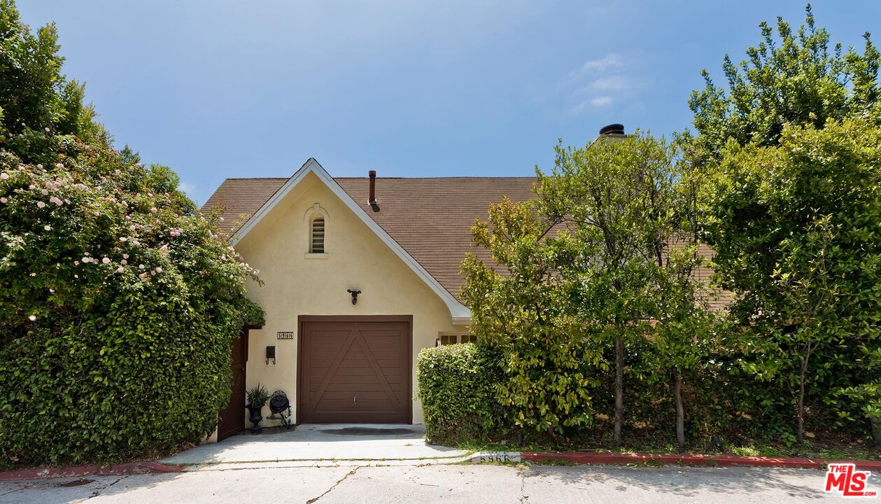 5966 Graciosa Dr