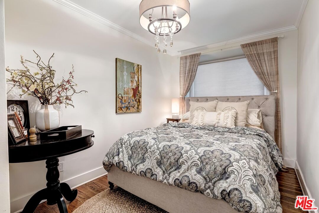 5966 Graciosa Dr