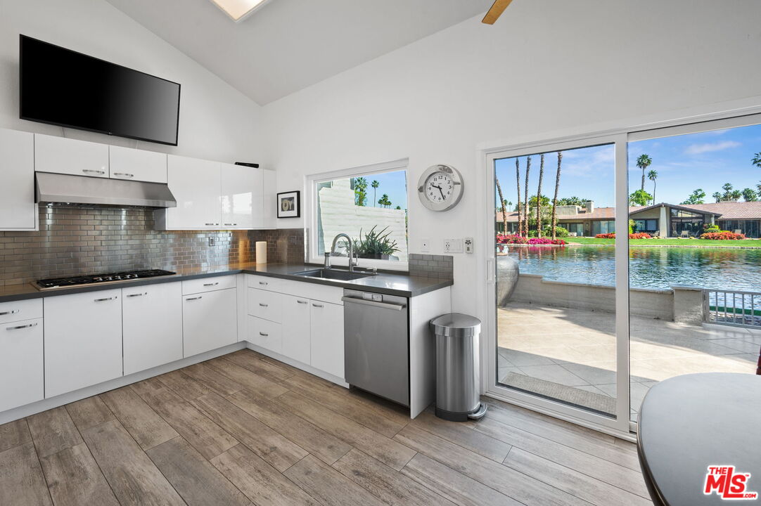 84 Running Springs Dr