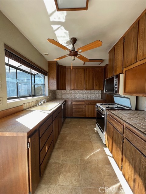 2004 Ripley AVE