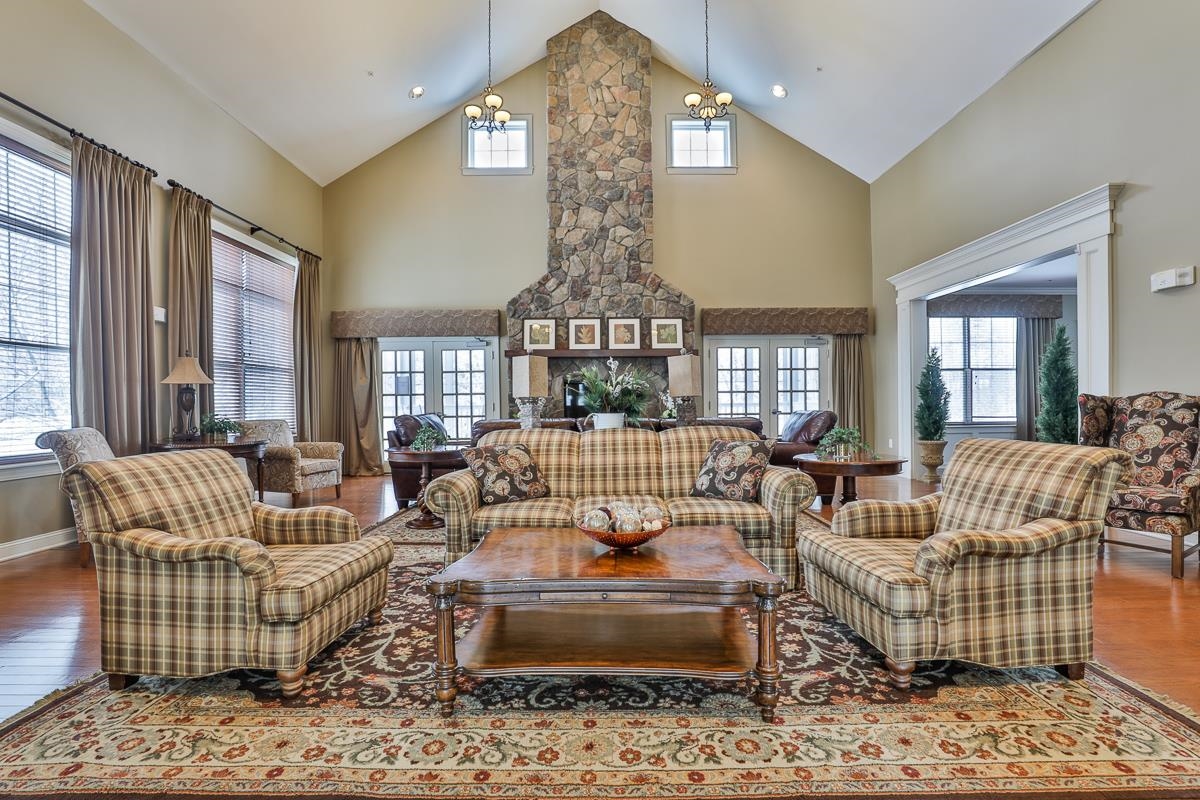 65 Centerwood Way