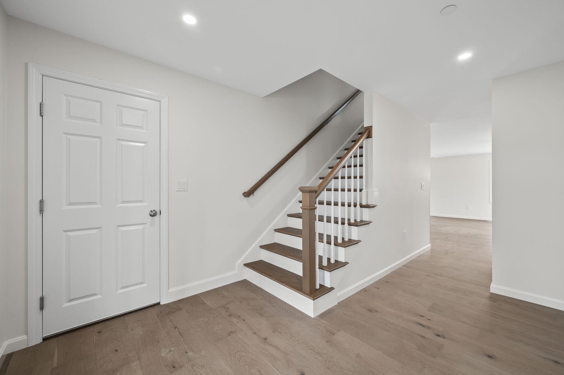65 Centerwood Way