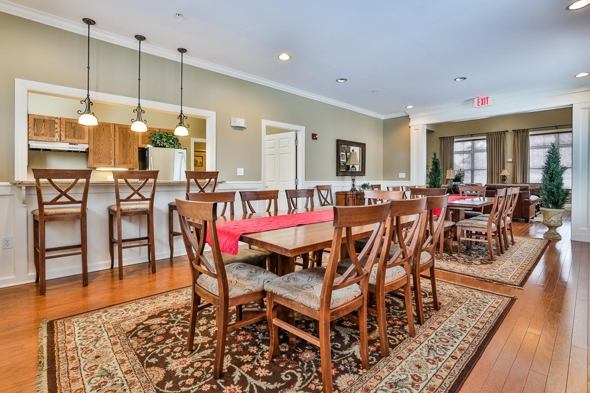 65 Centerwood Way