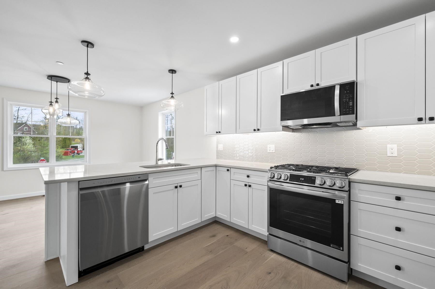 65 Centerwood Way
