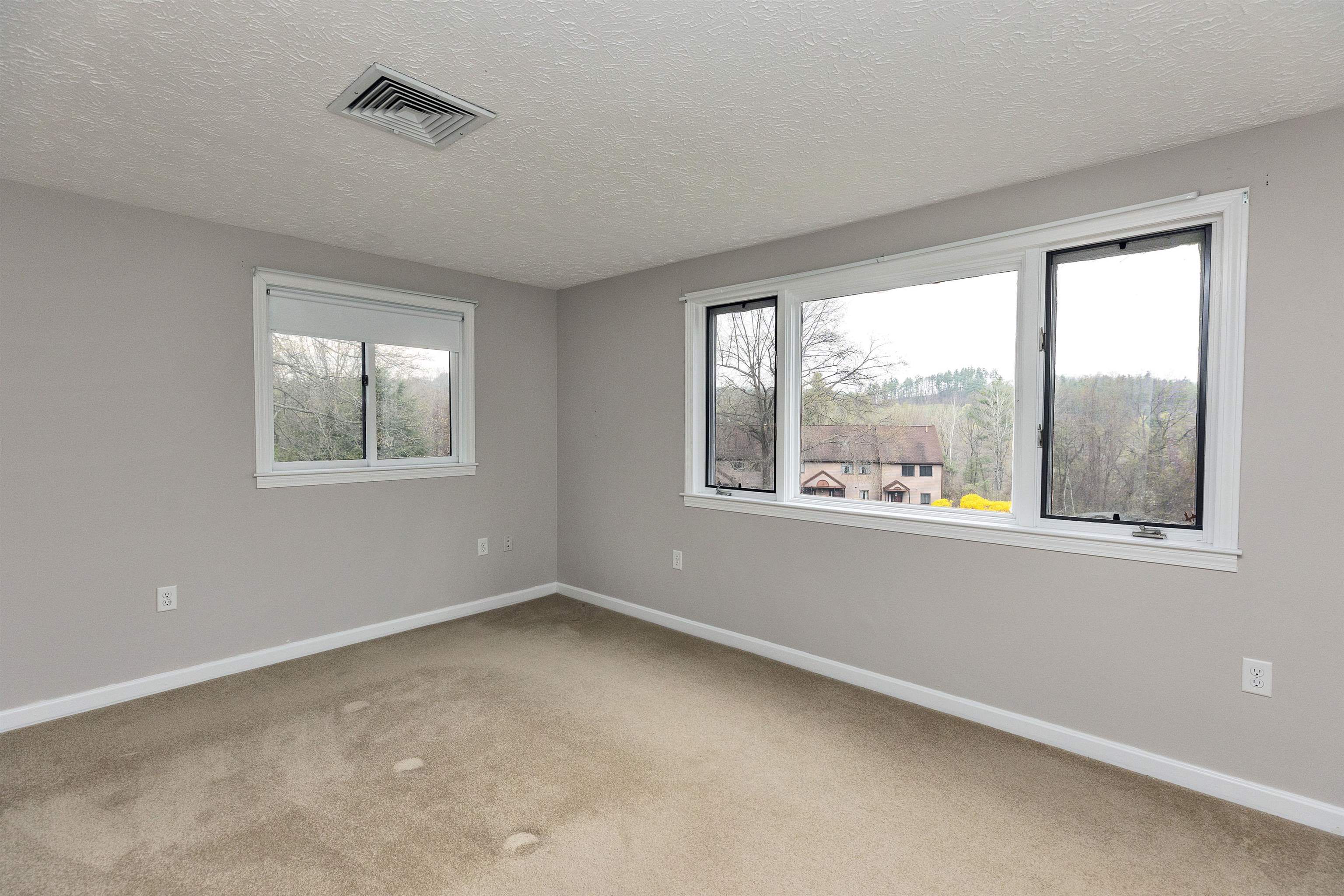 201 Eastview Drive Unit: 201