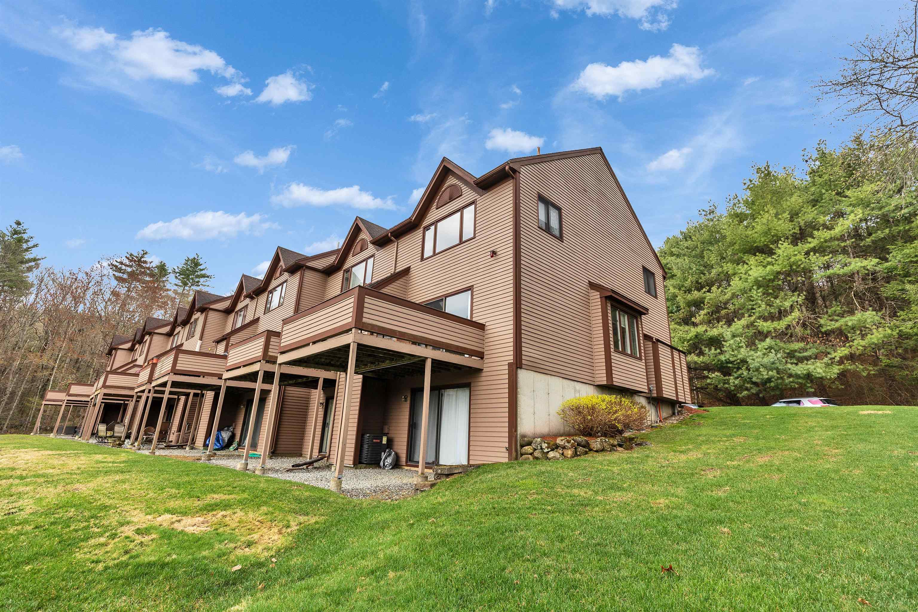 201 Eastview Drive Unit: 201