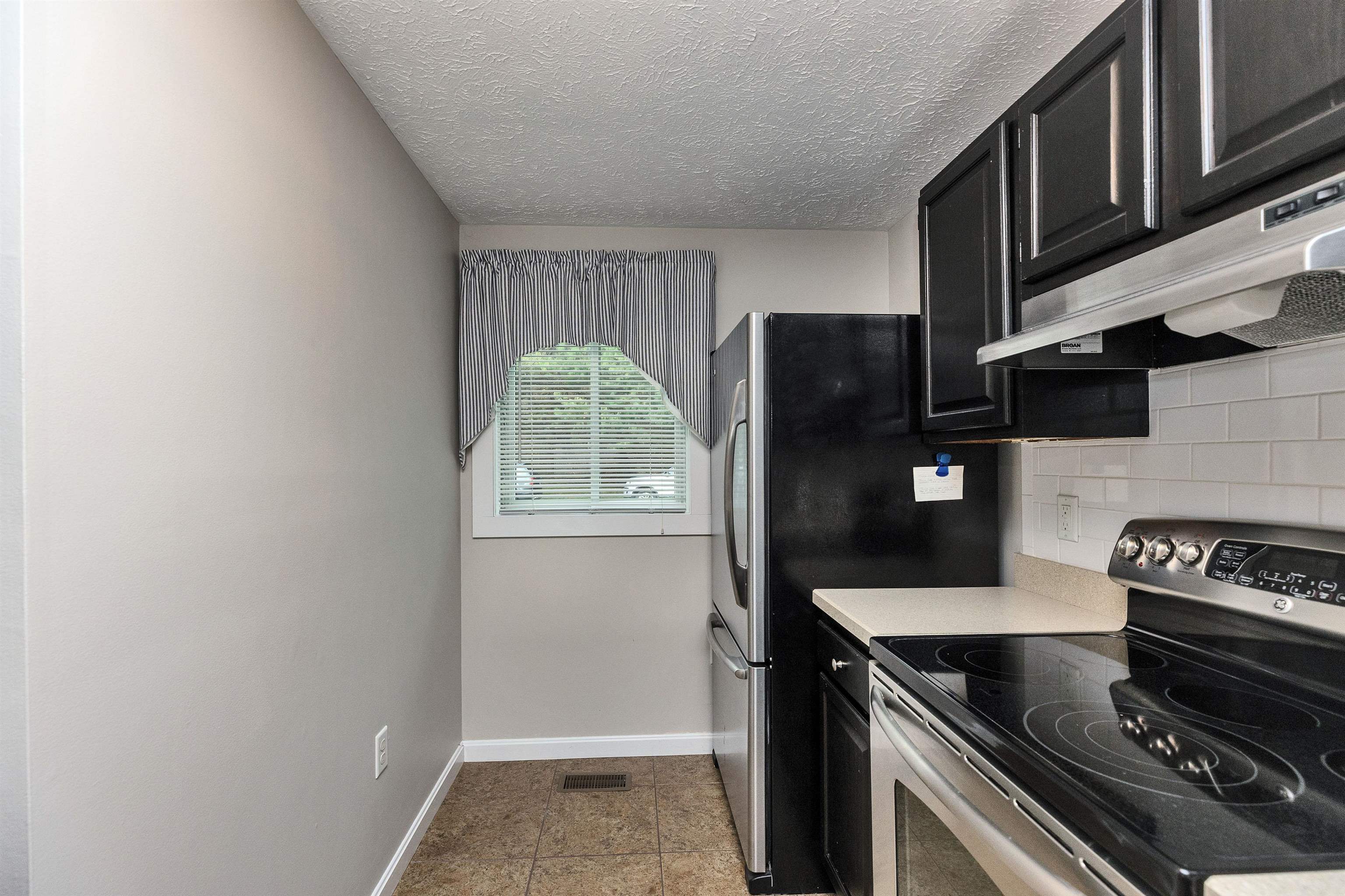 201 Eastview Drive Unit: 201