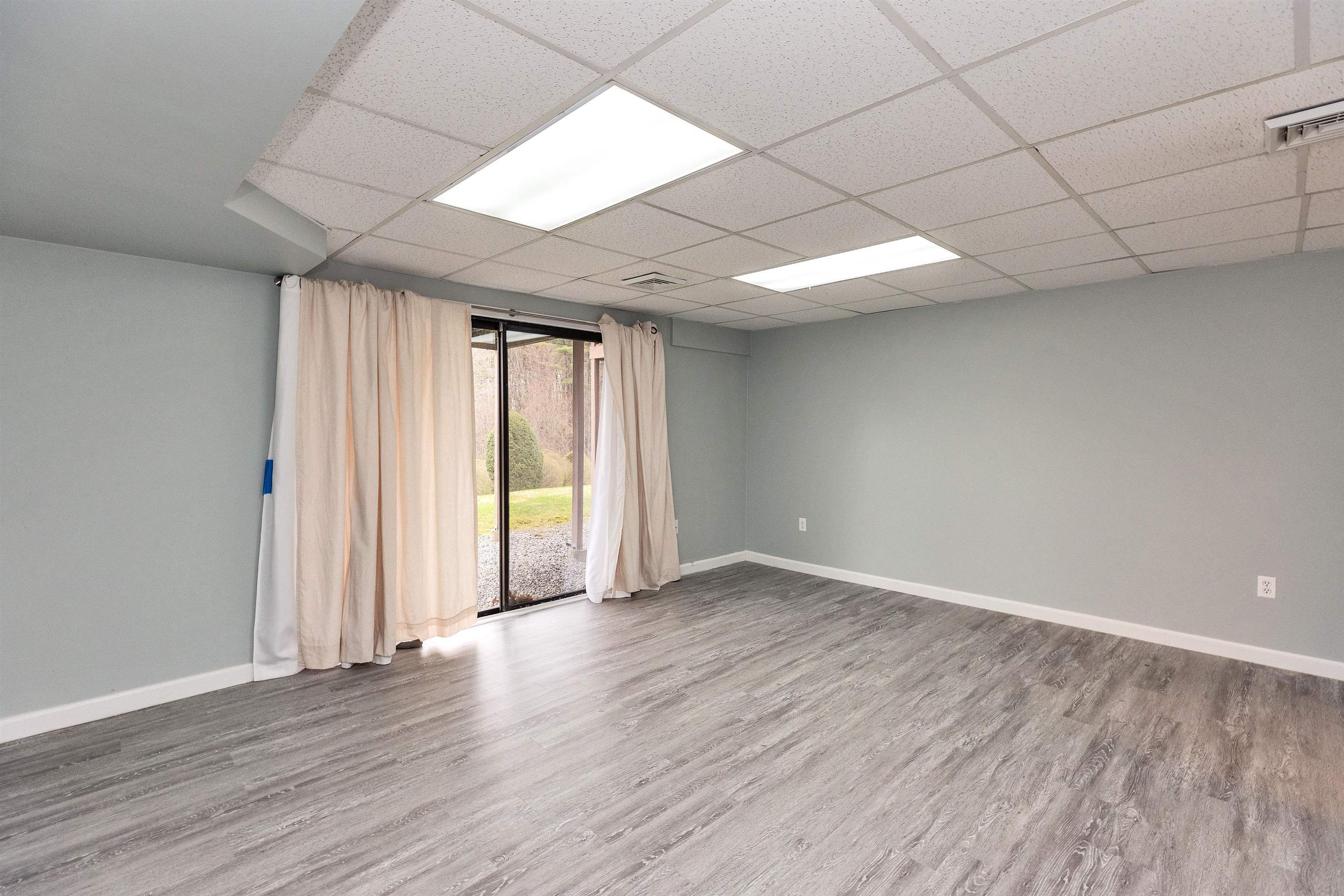 201 Eastview Drive Unit: 201