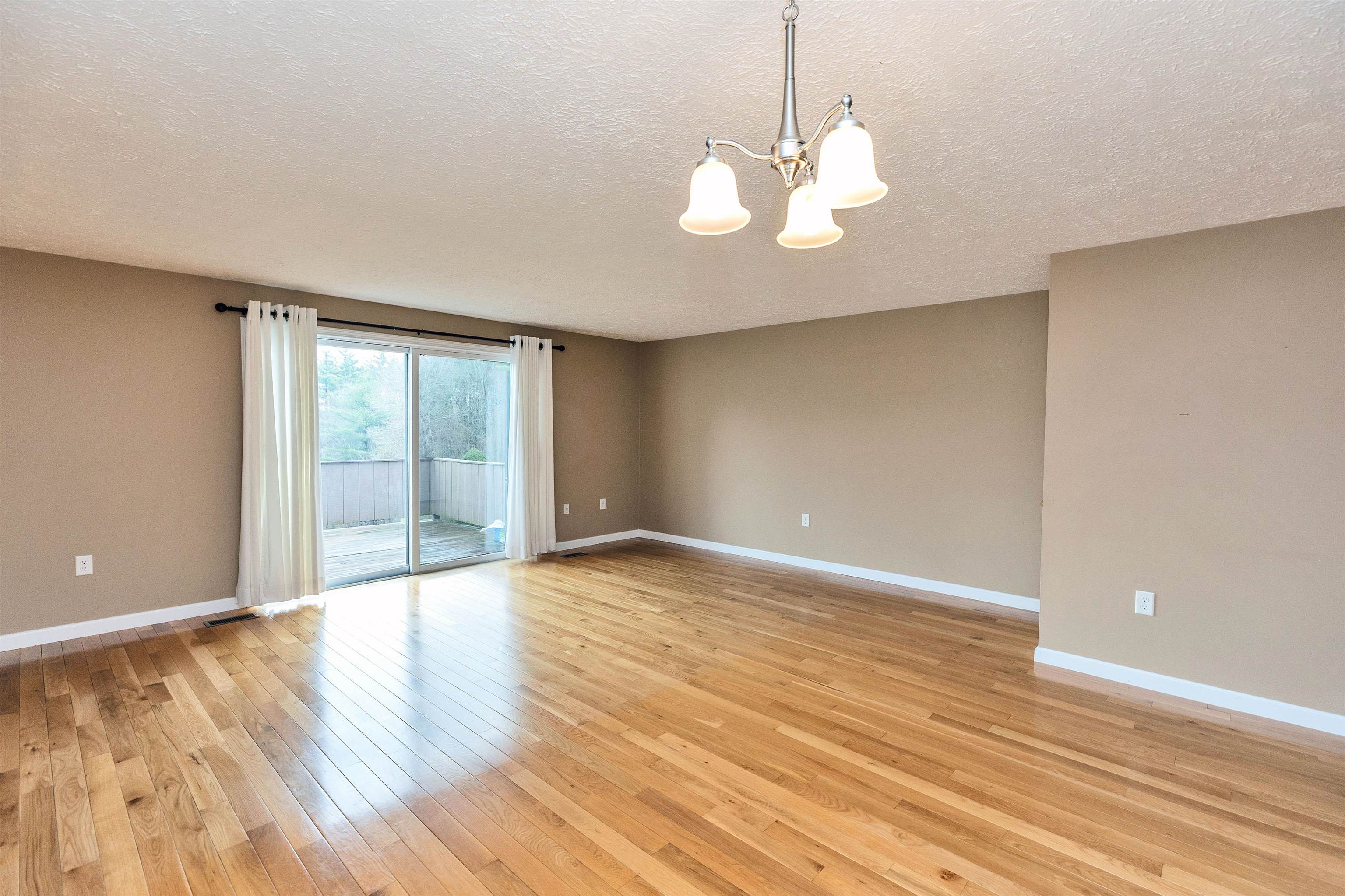 201 Eastview Drive Unit: 201