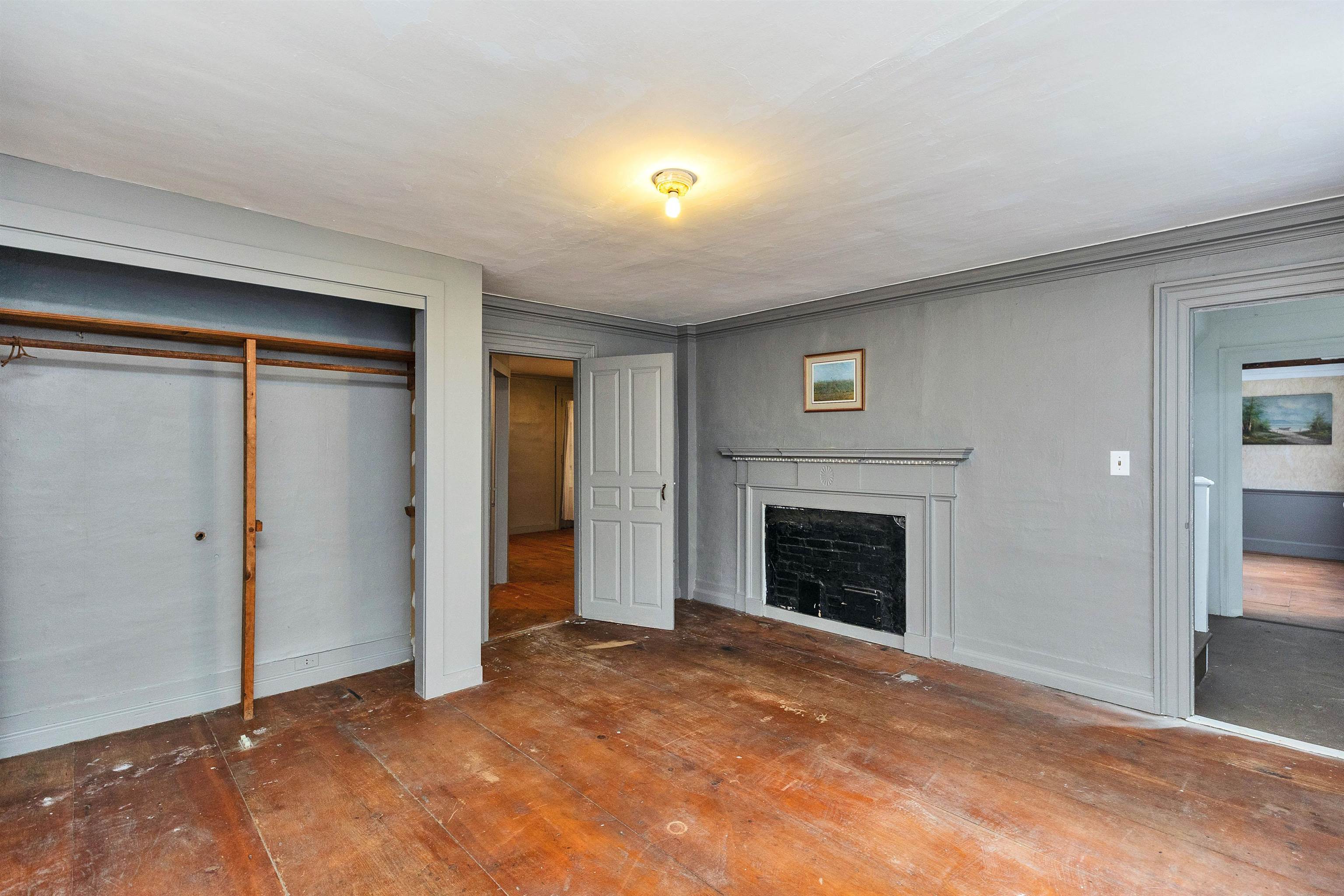 14 Leighton Lane