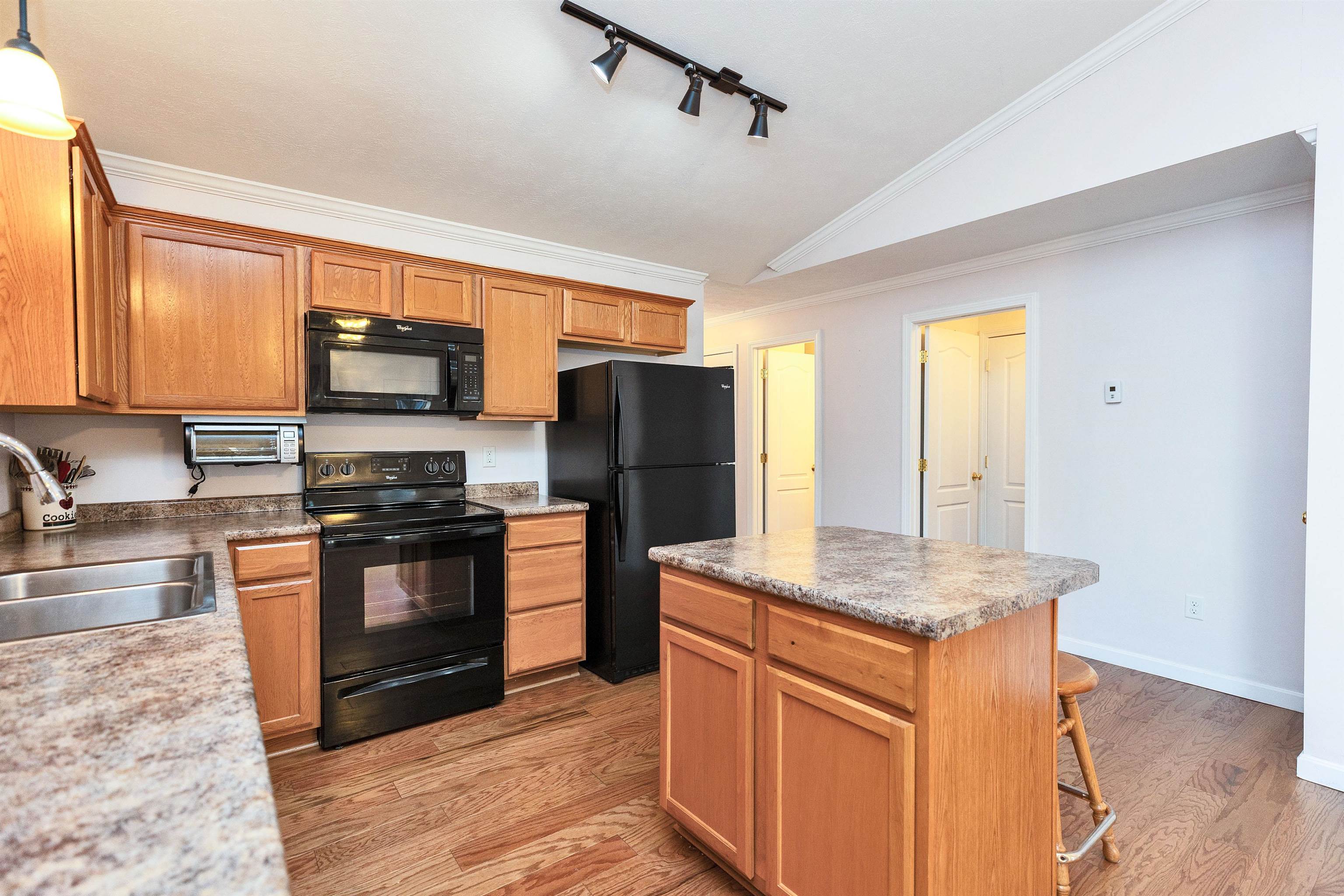 28 Owens Drive Unit: 92