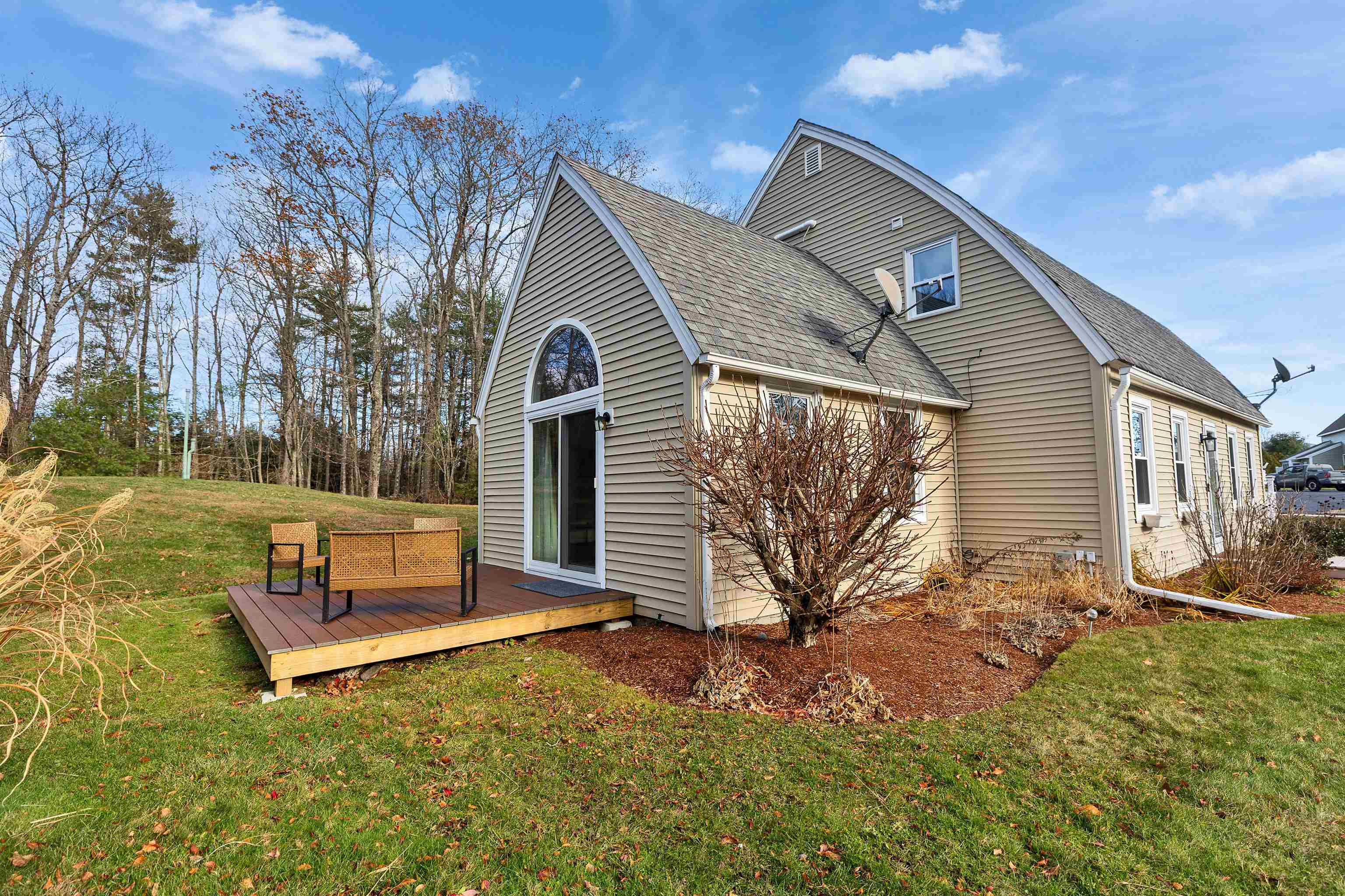 18 West Ridge Drive