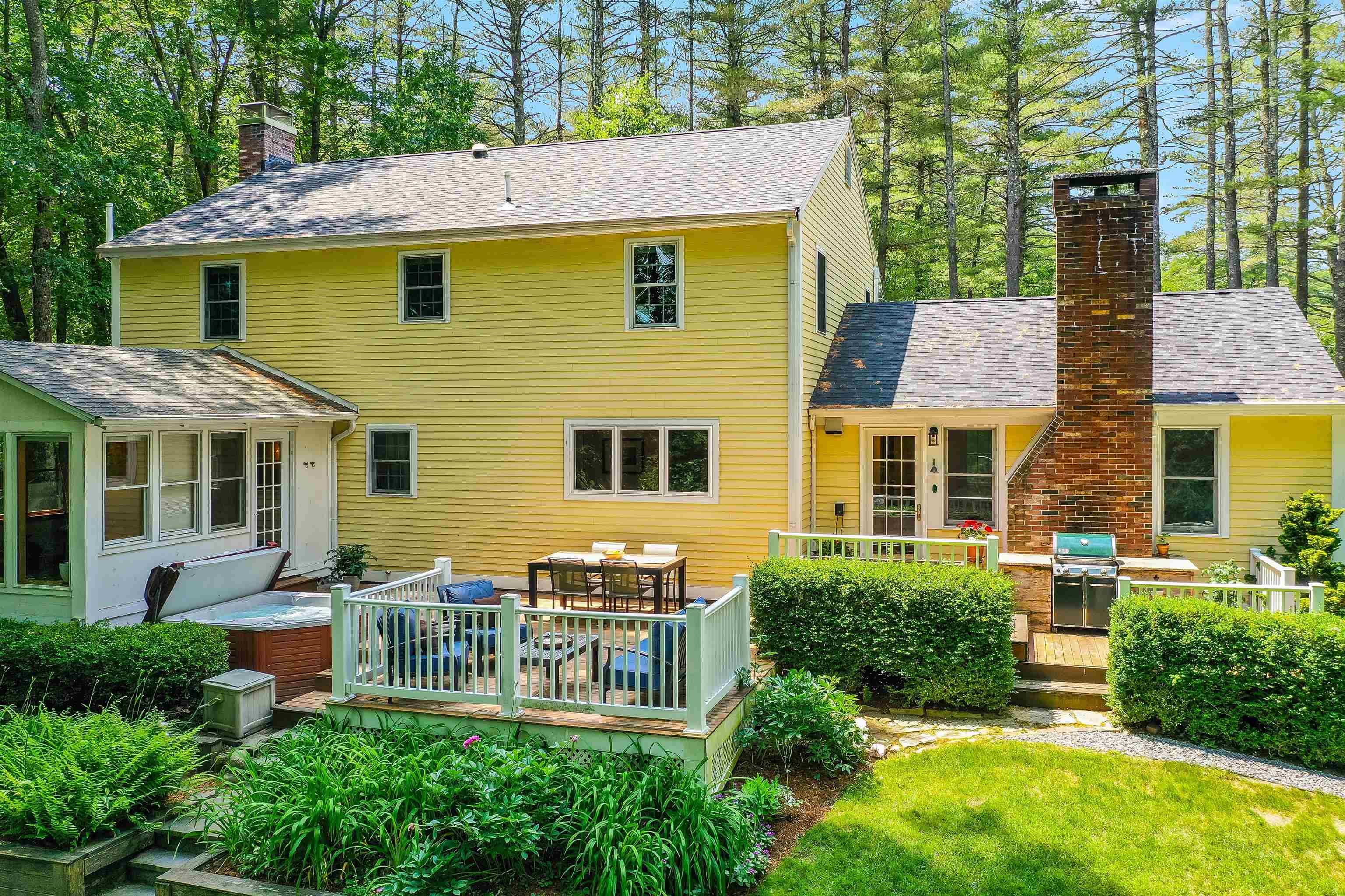 44 Courthouse Road