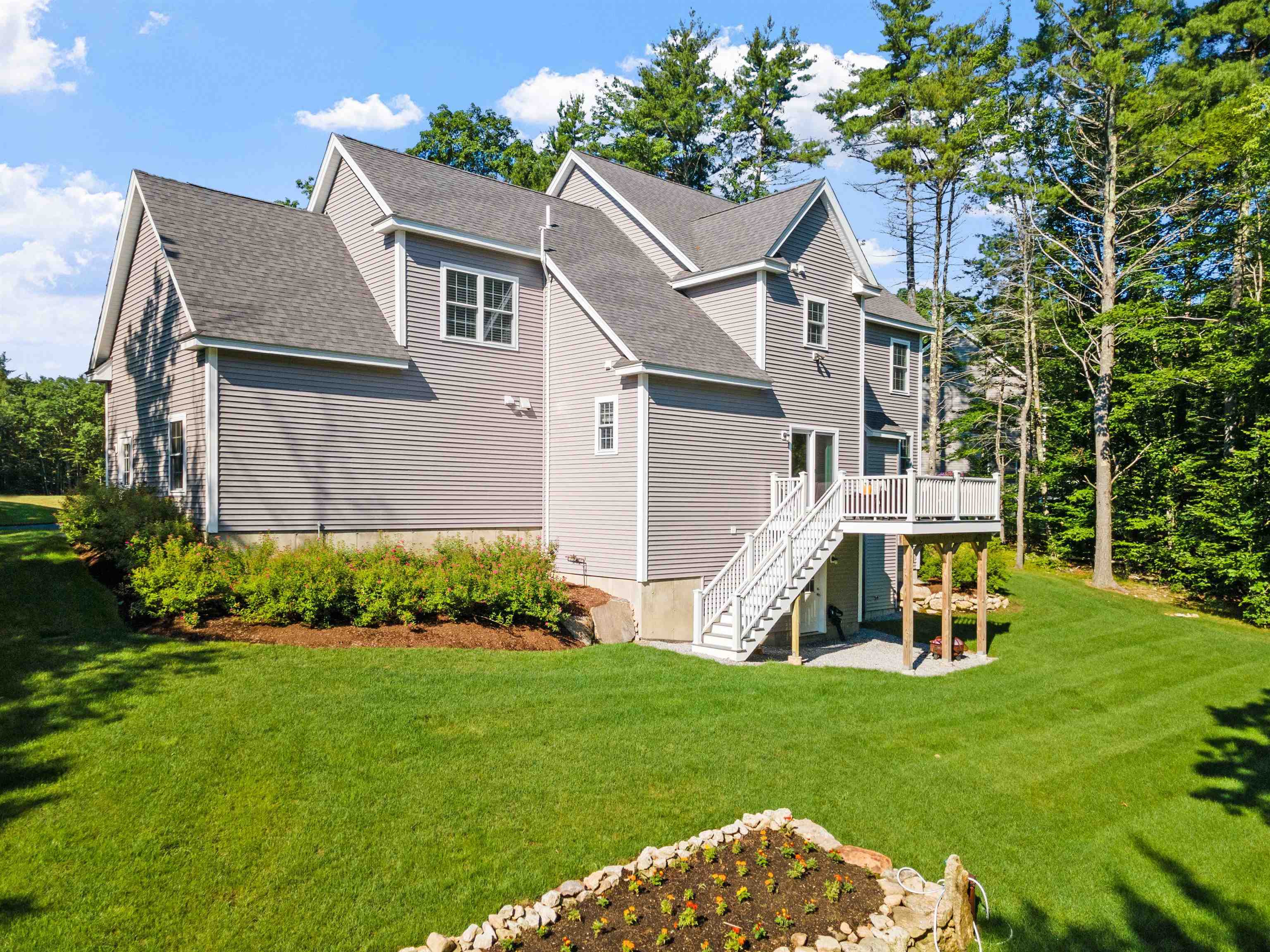 32 Hamilton Court