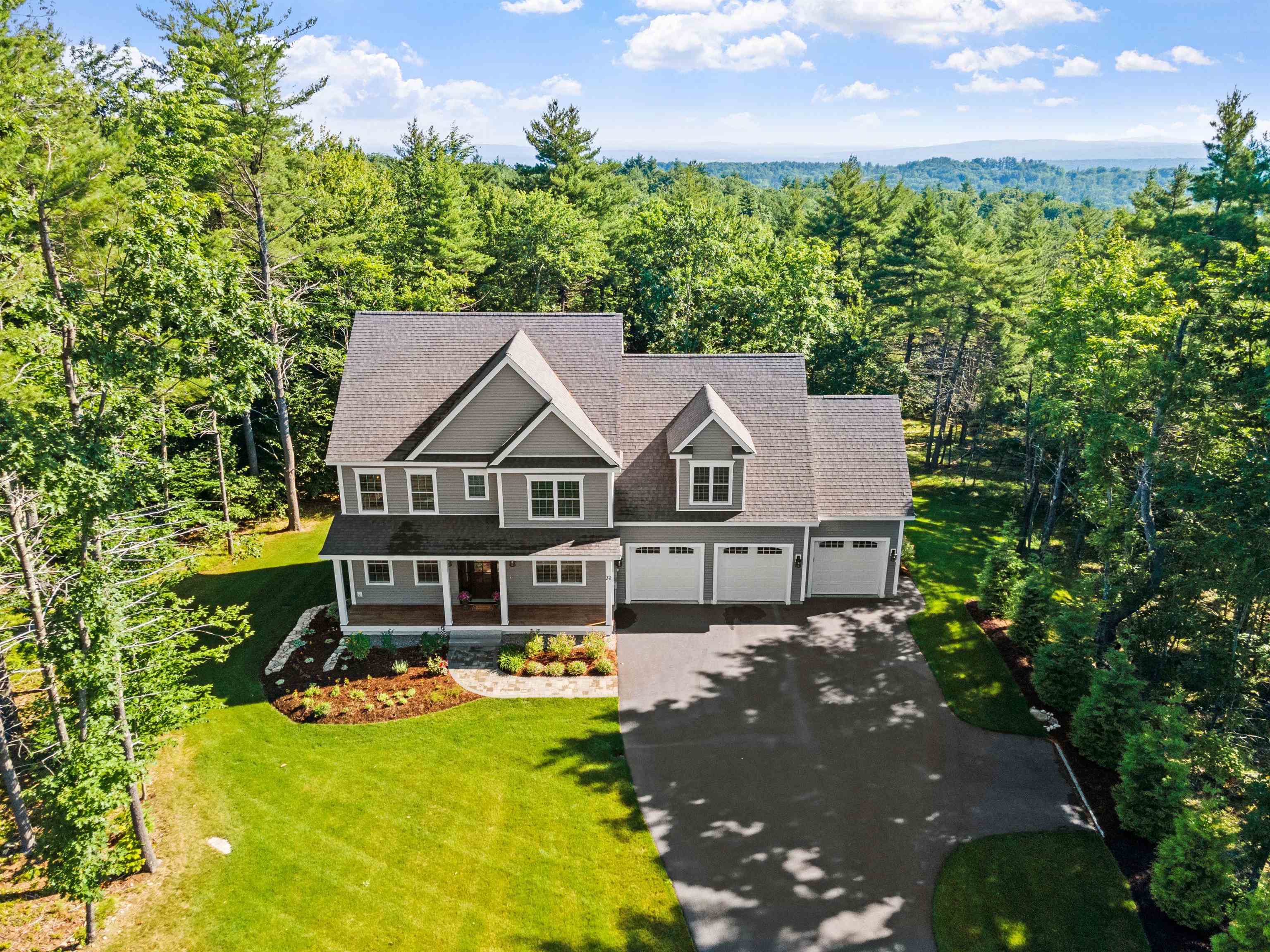 32 Hamilton Court