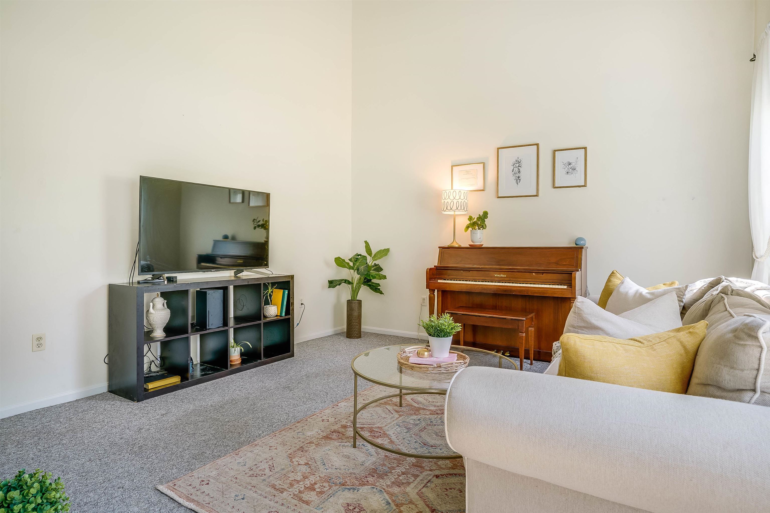 33 Apple Tree Drive Unit: B