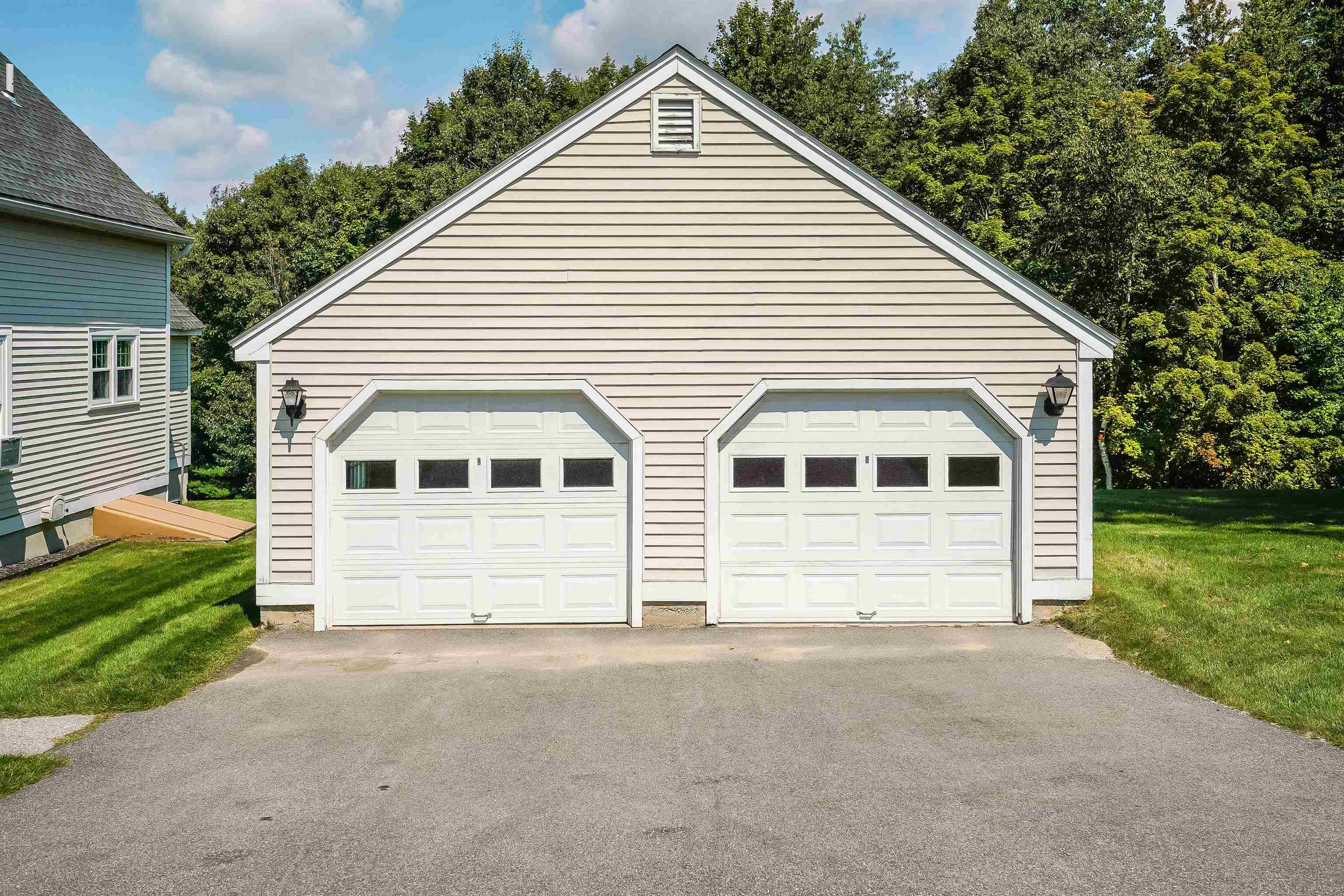 33 Apple Tree Drive Unit: B