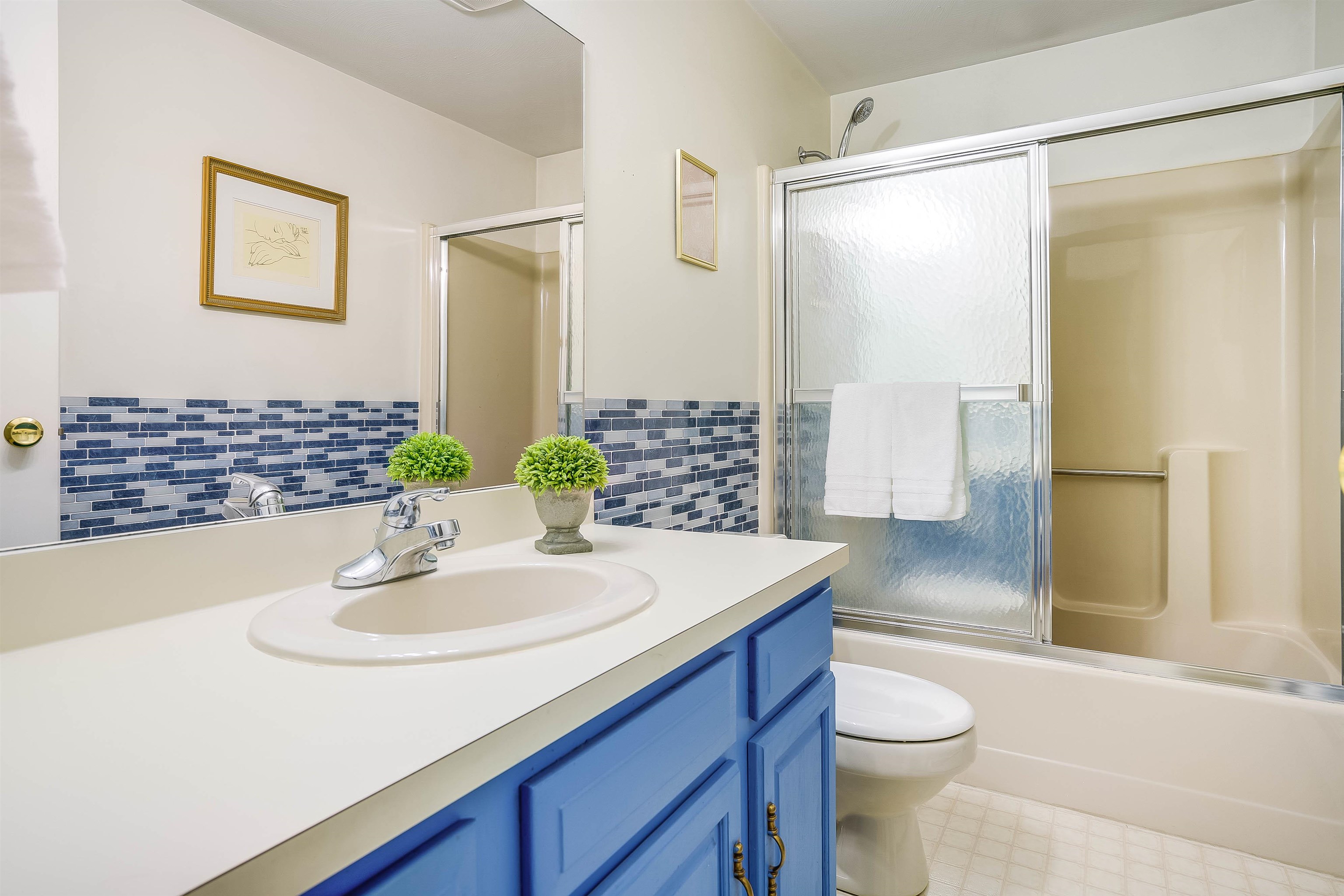 33 Apple Tree Drive Unit: B