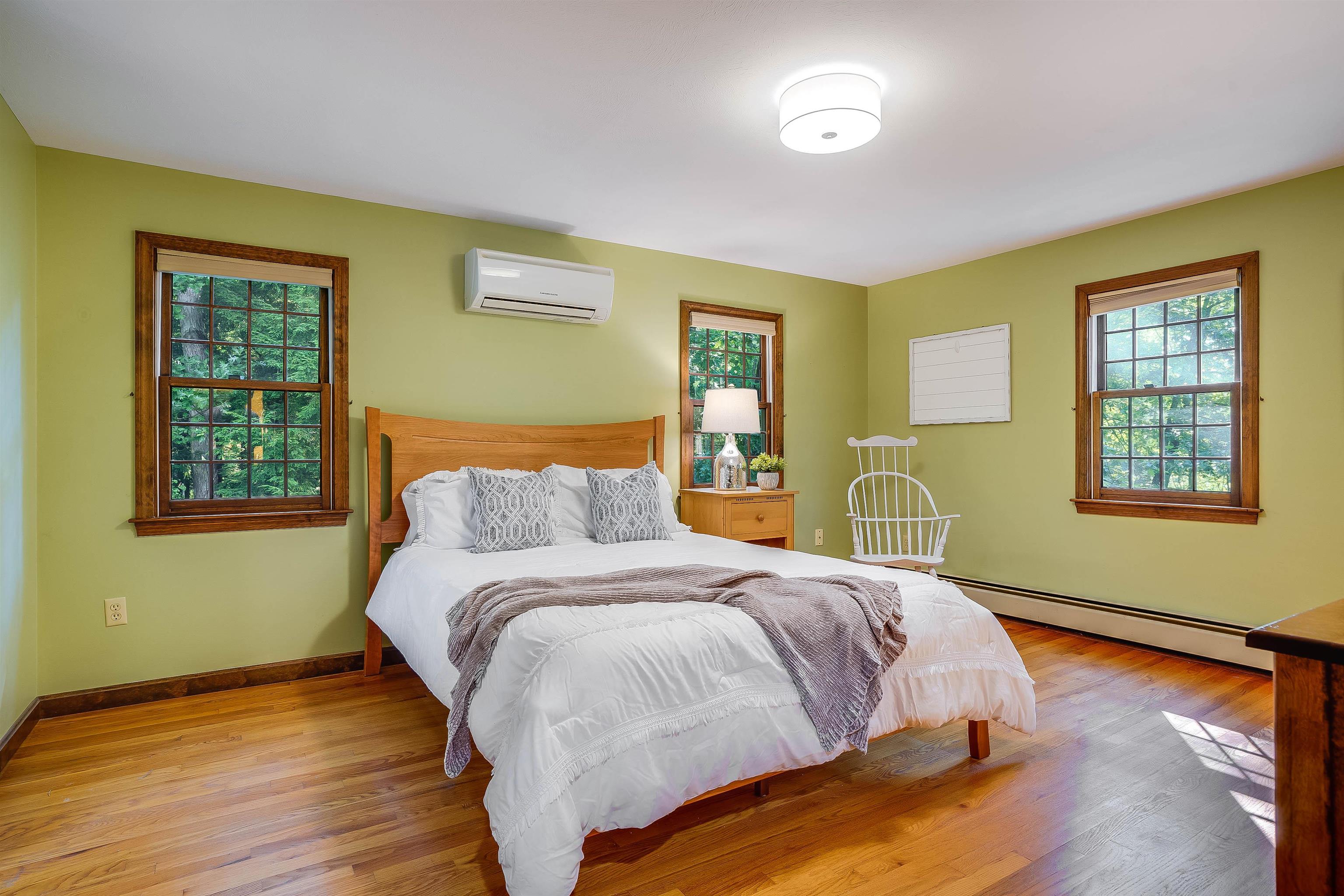 127 Rideout Road