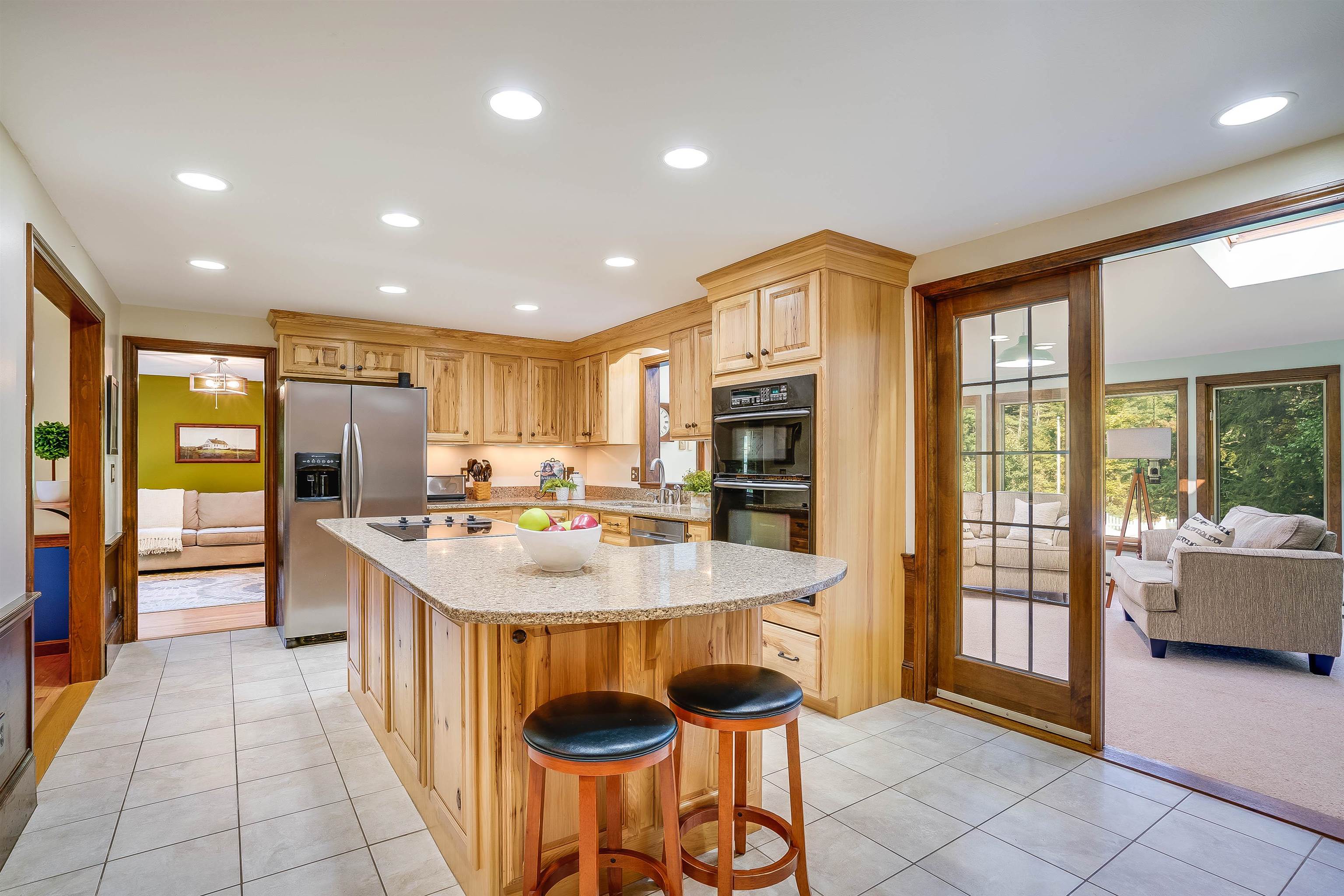 127 Rideout Road