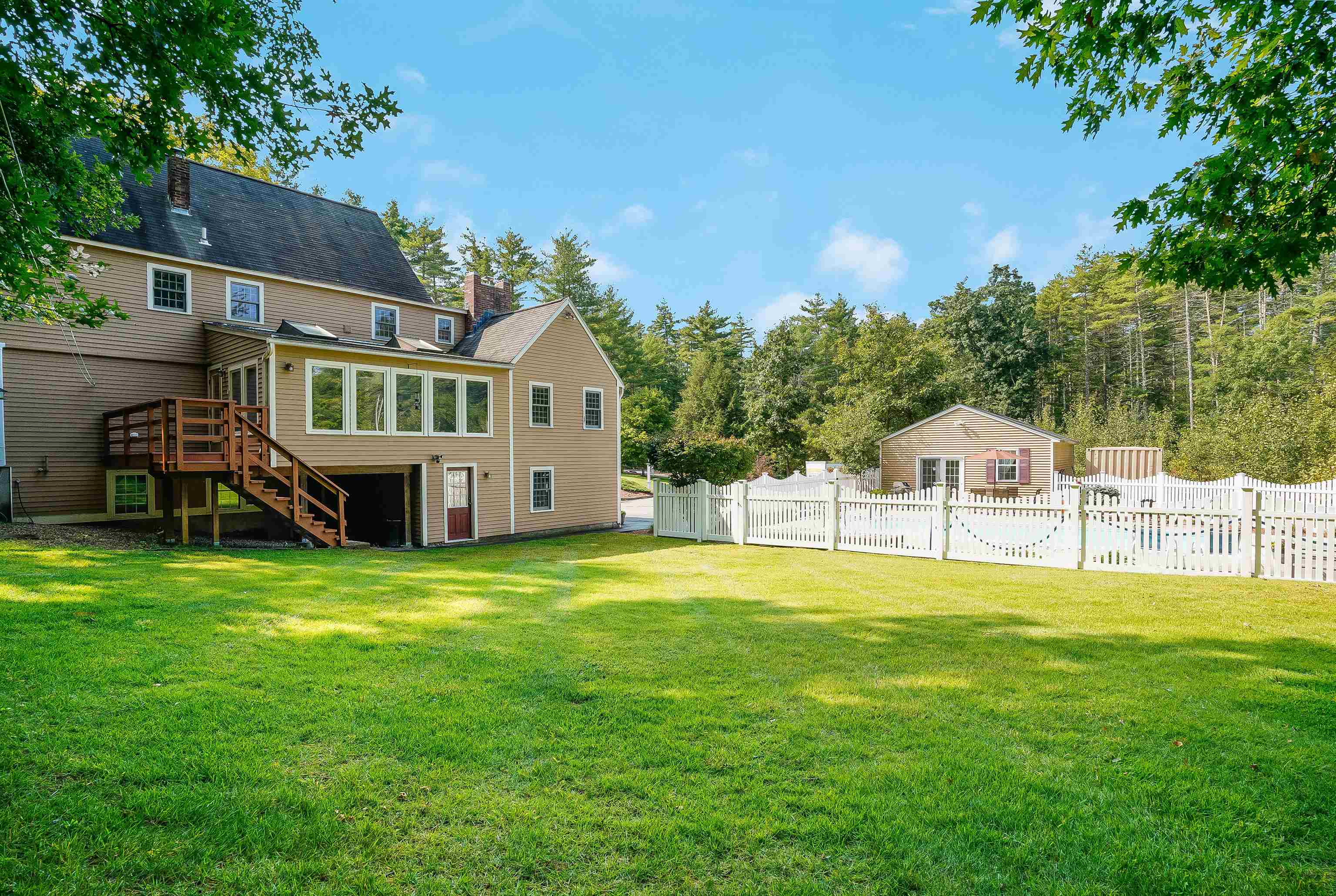 127 Rideout Road