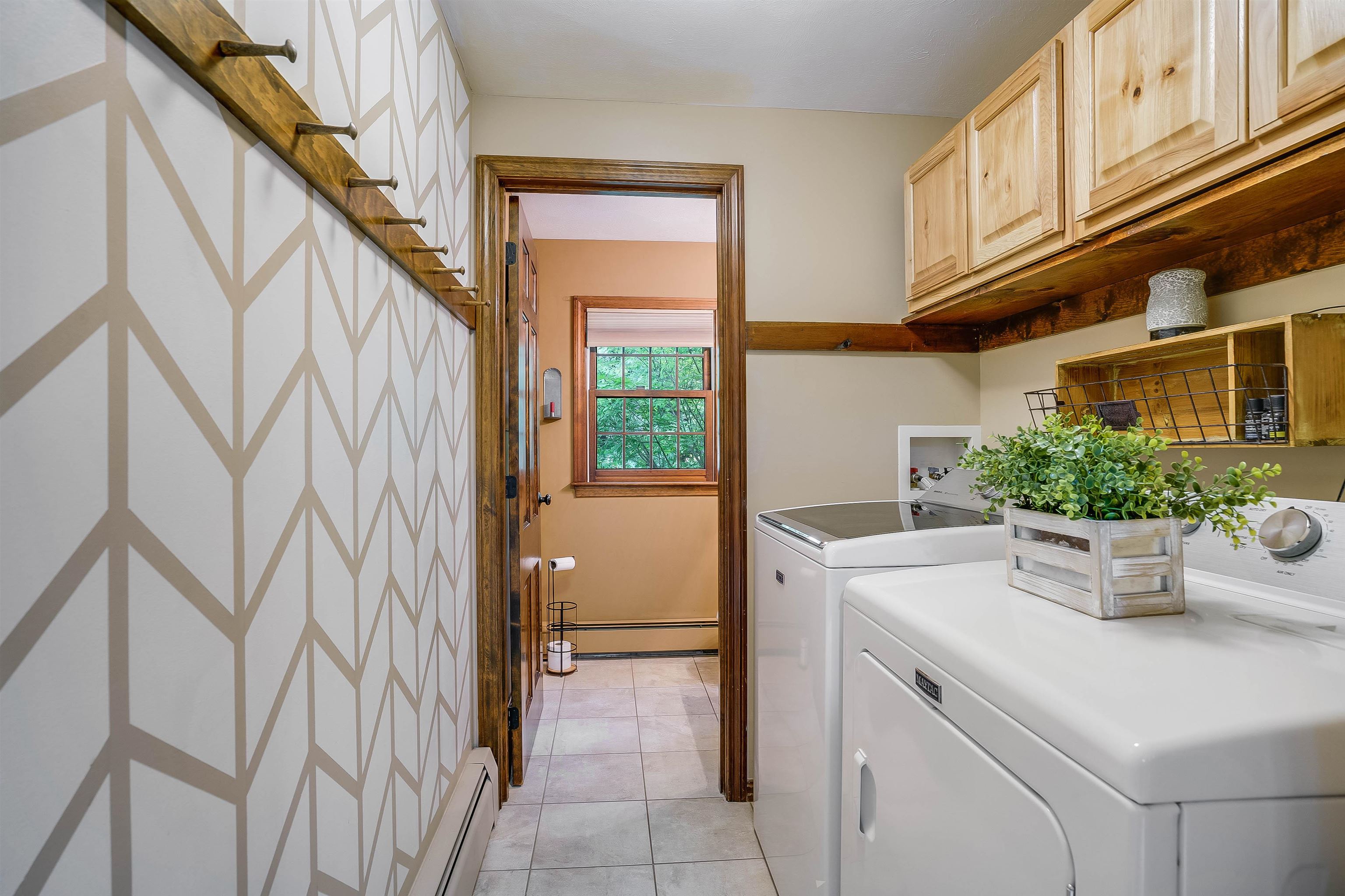 127 Rideout Road