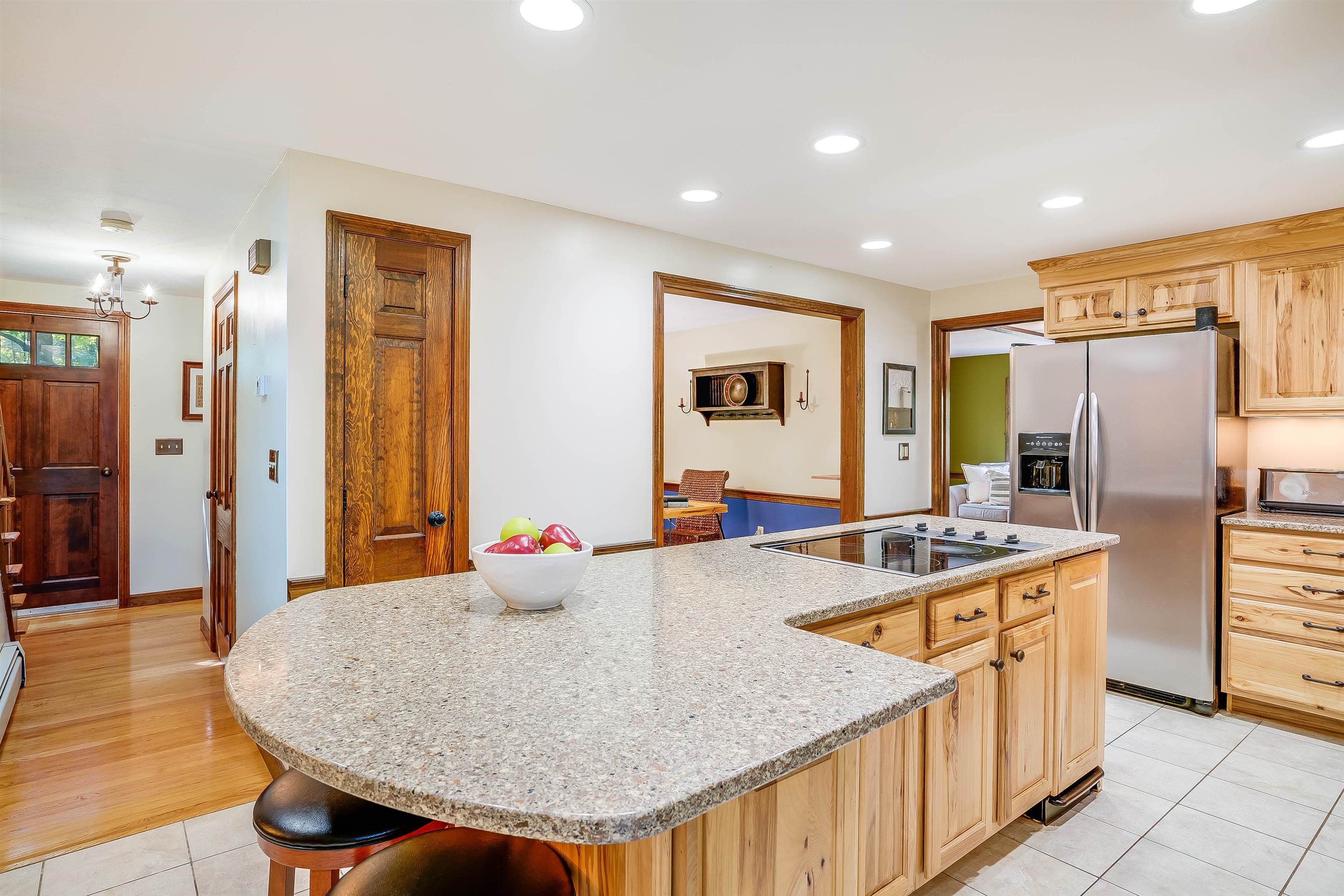127 Rideout Road