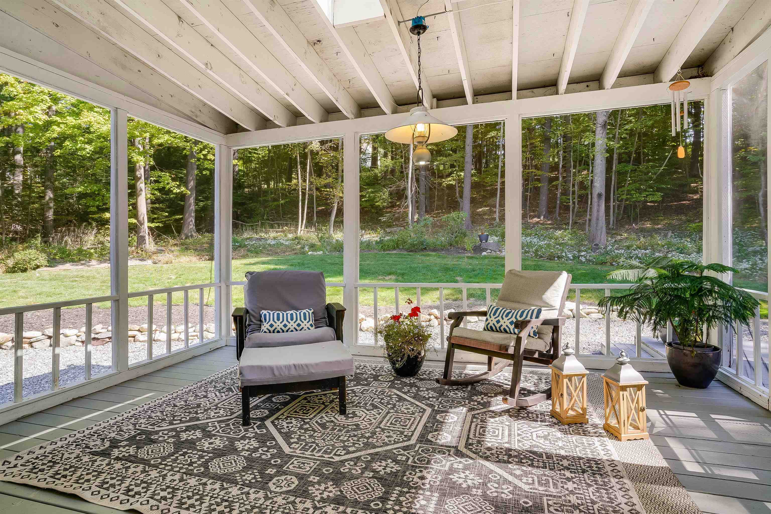 19 Spring Hill Road