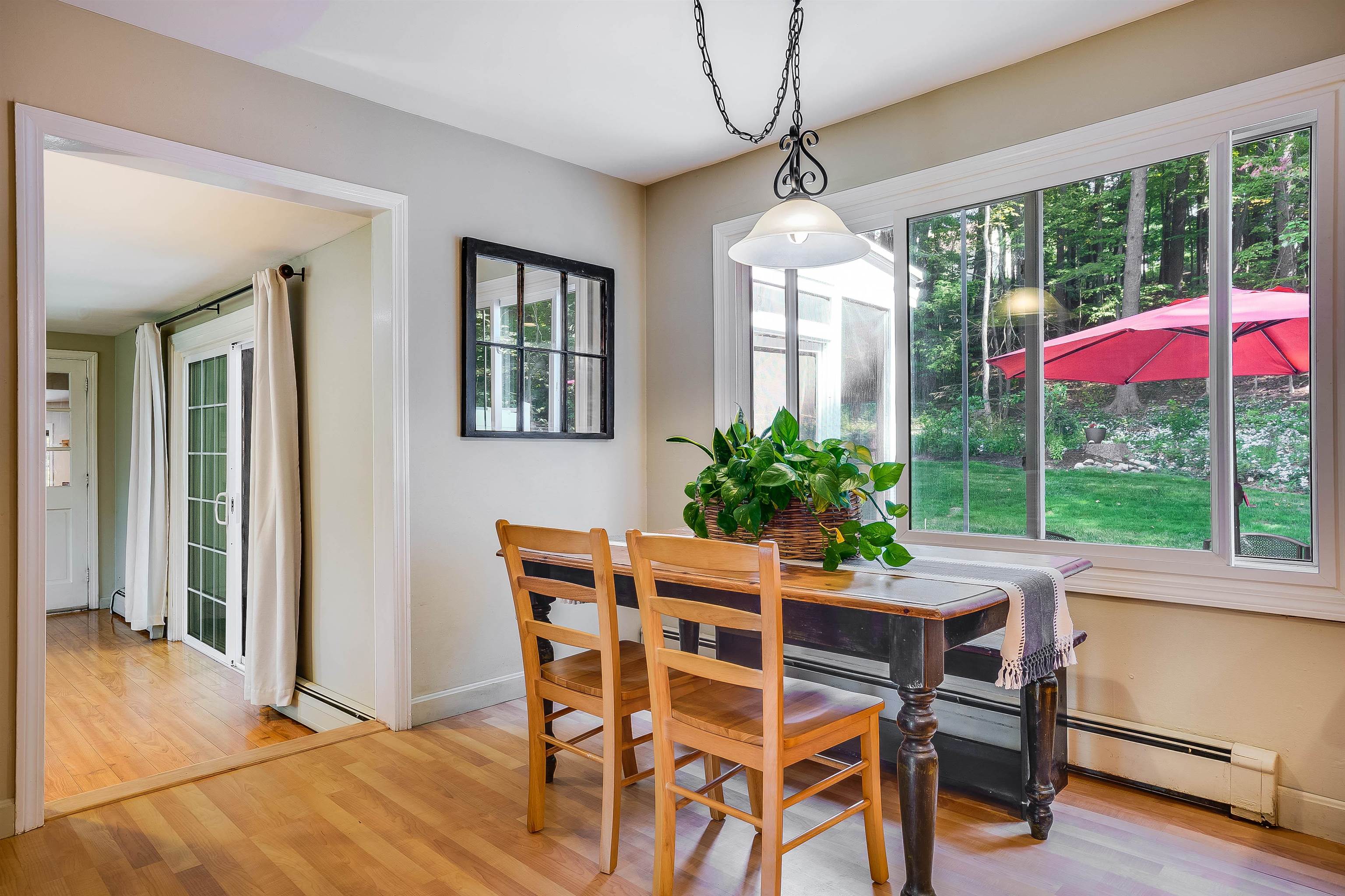 19 Spring Hill Road
