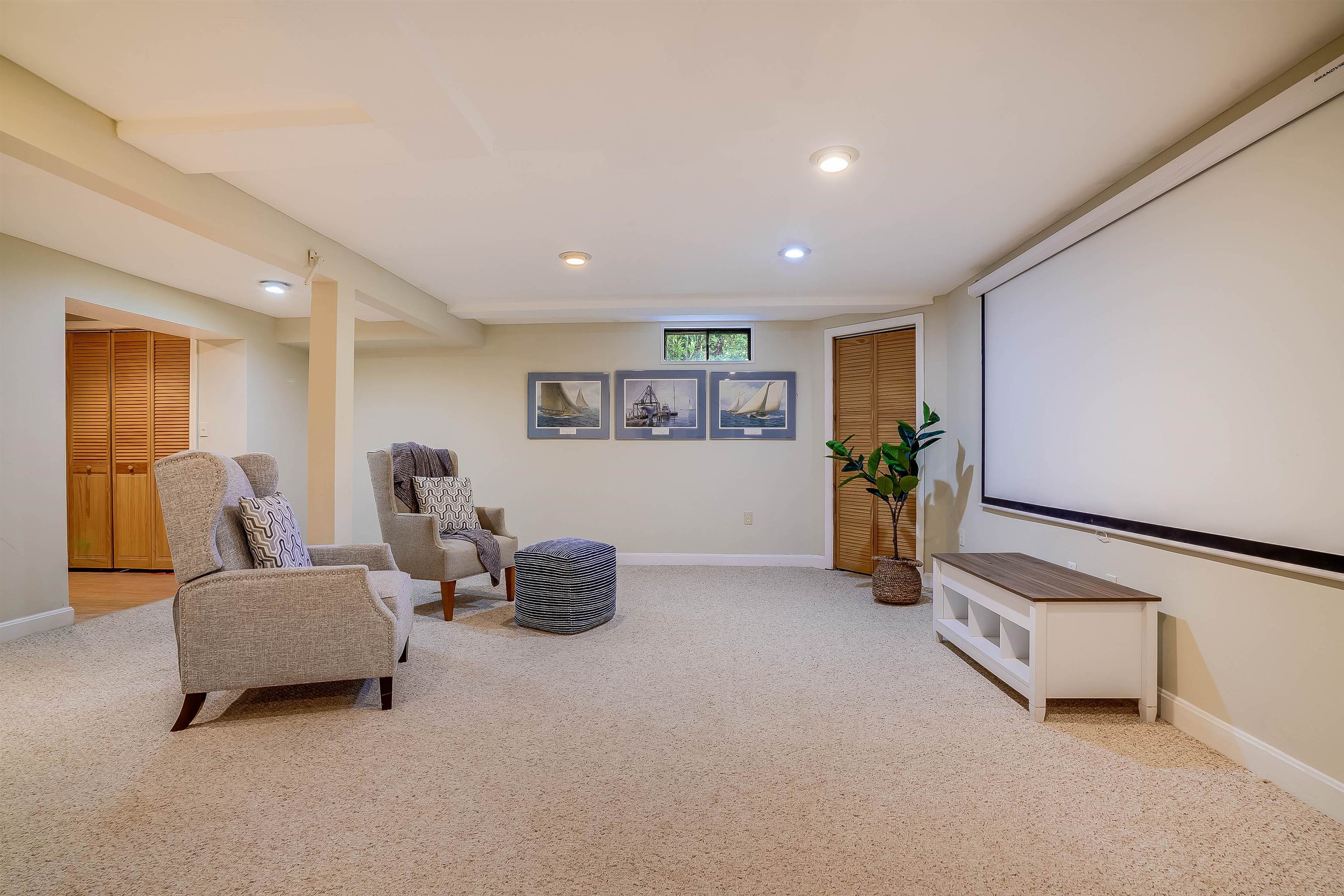 19 Spring Hill Road