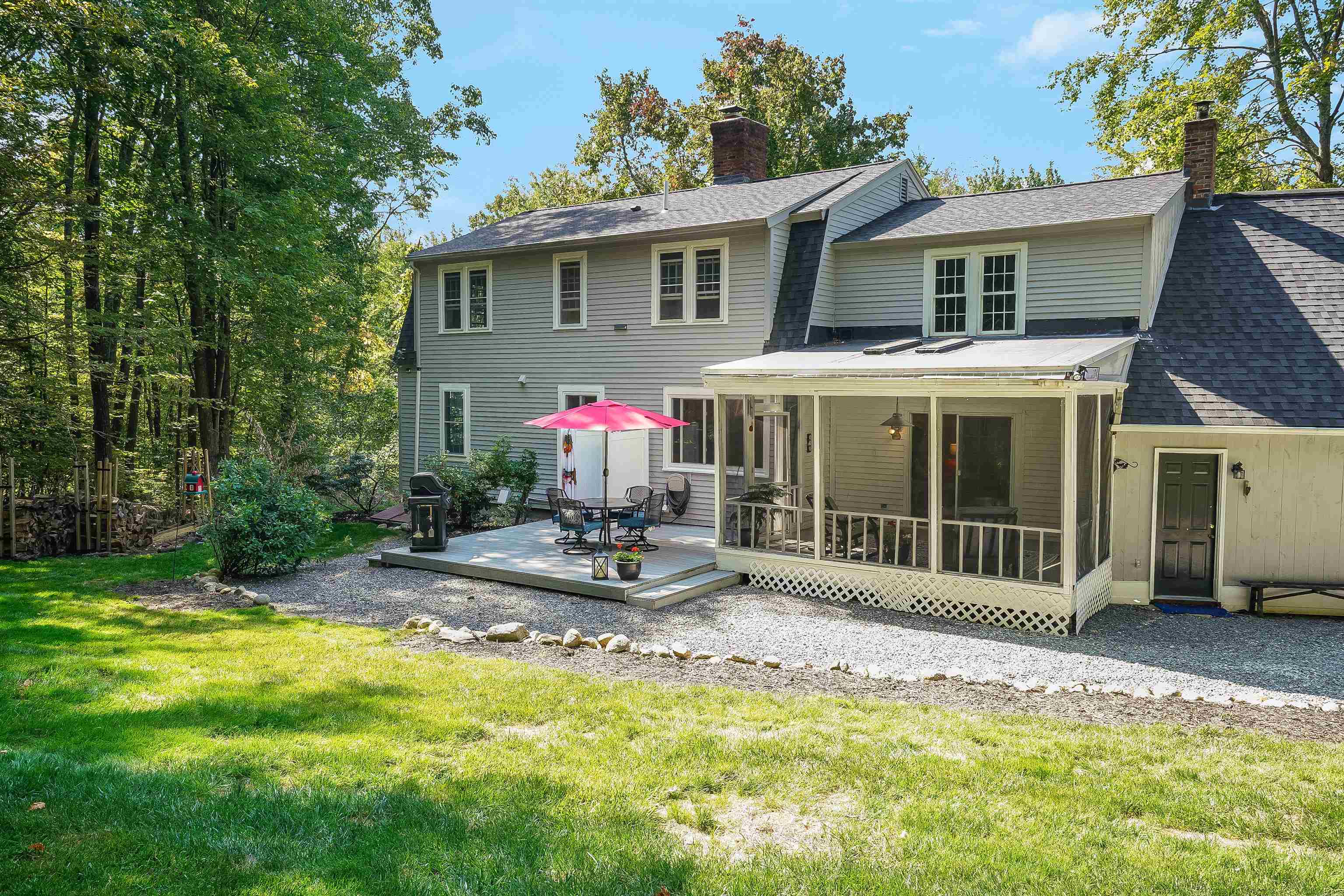 19 Spring Hill Road