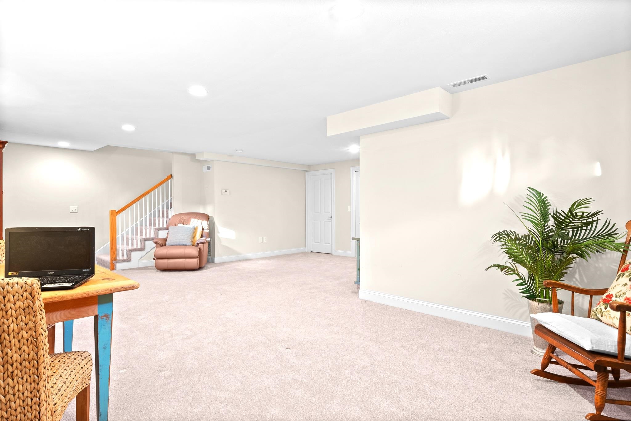 9 Summerfield Way