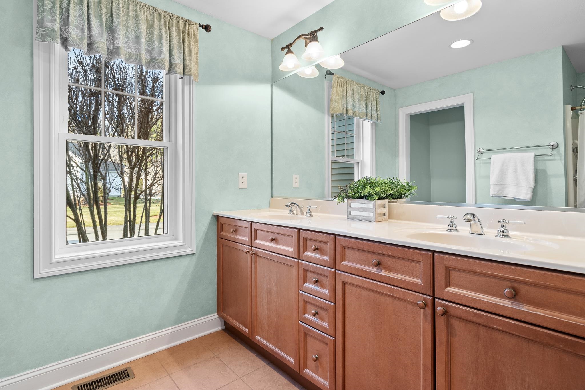 9 Summerfield Way