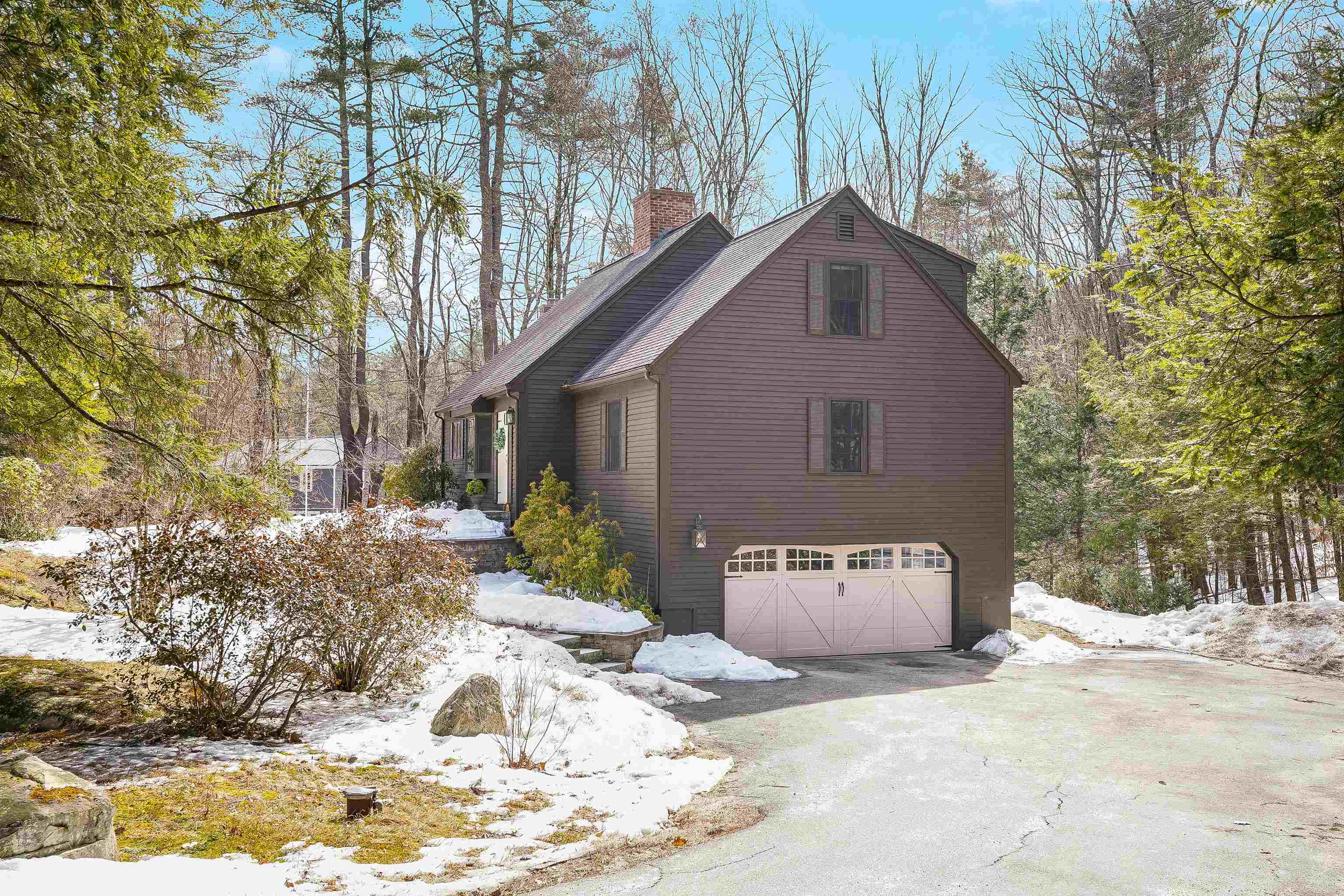 10 Nathaniel Drive