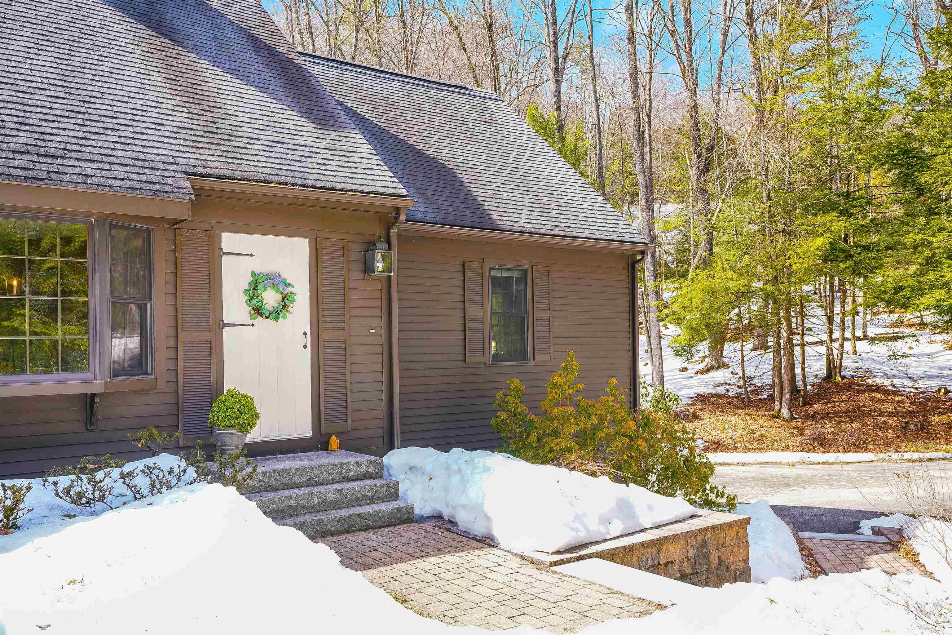 10 Nathaniel Drive