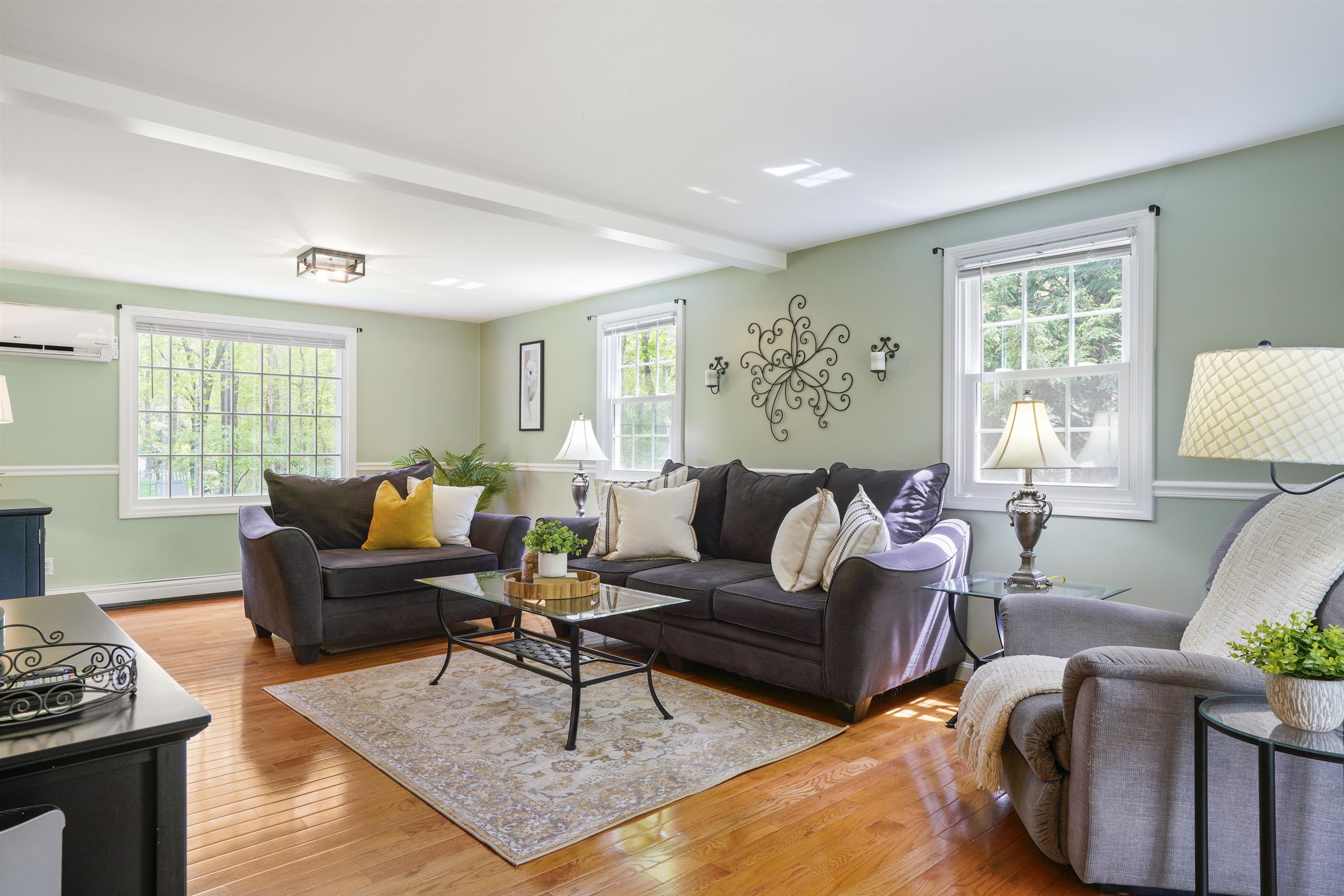 25 Hickory Drive