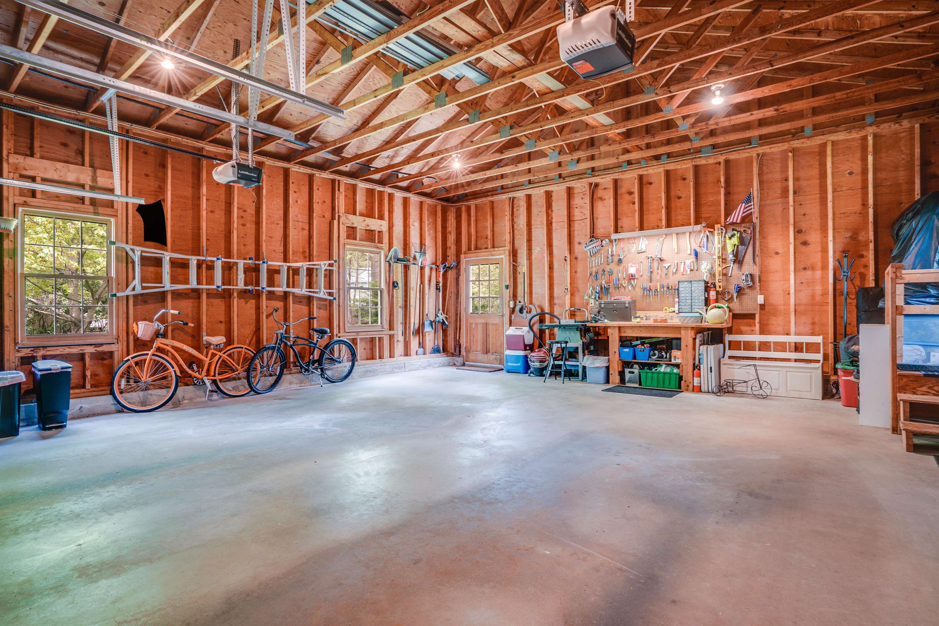 25 Hickory Drive
