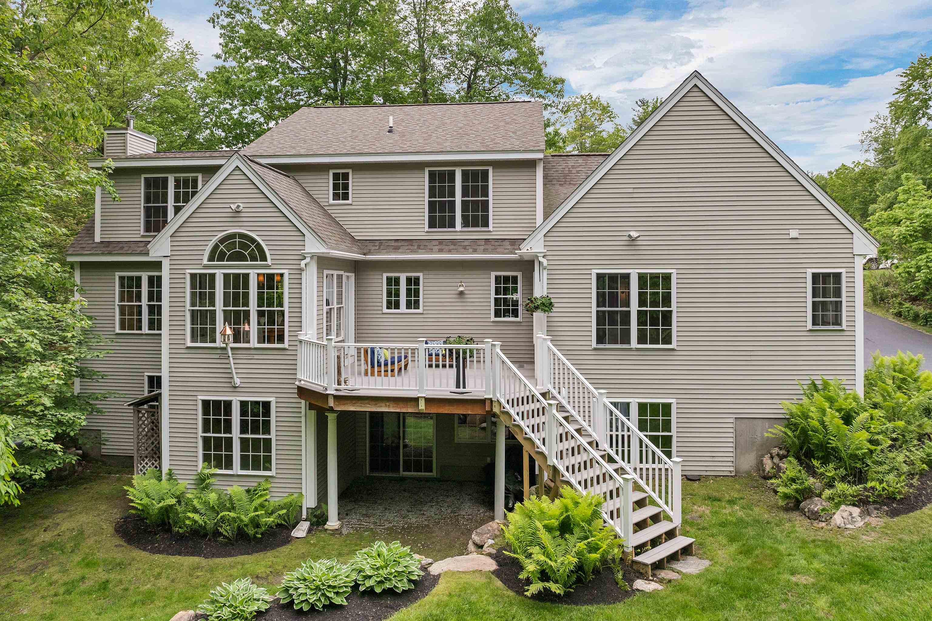 15 Largo Knoll