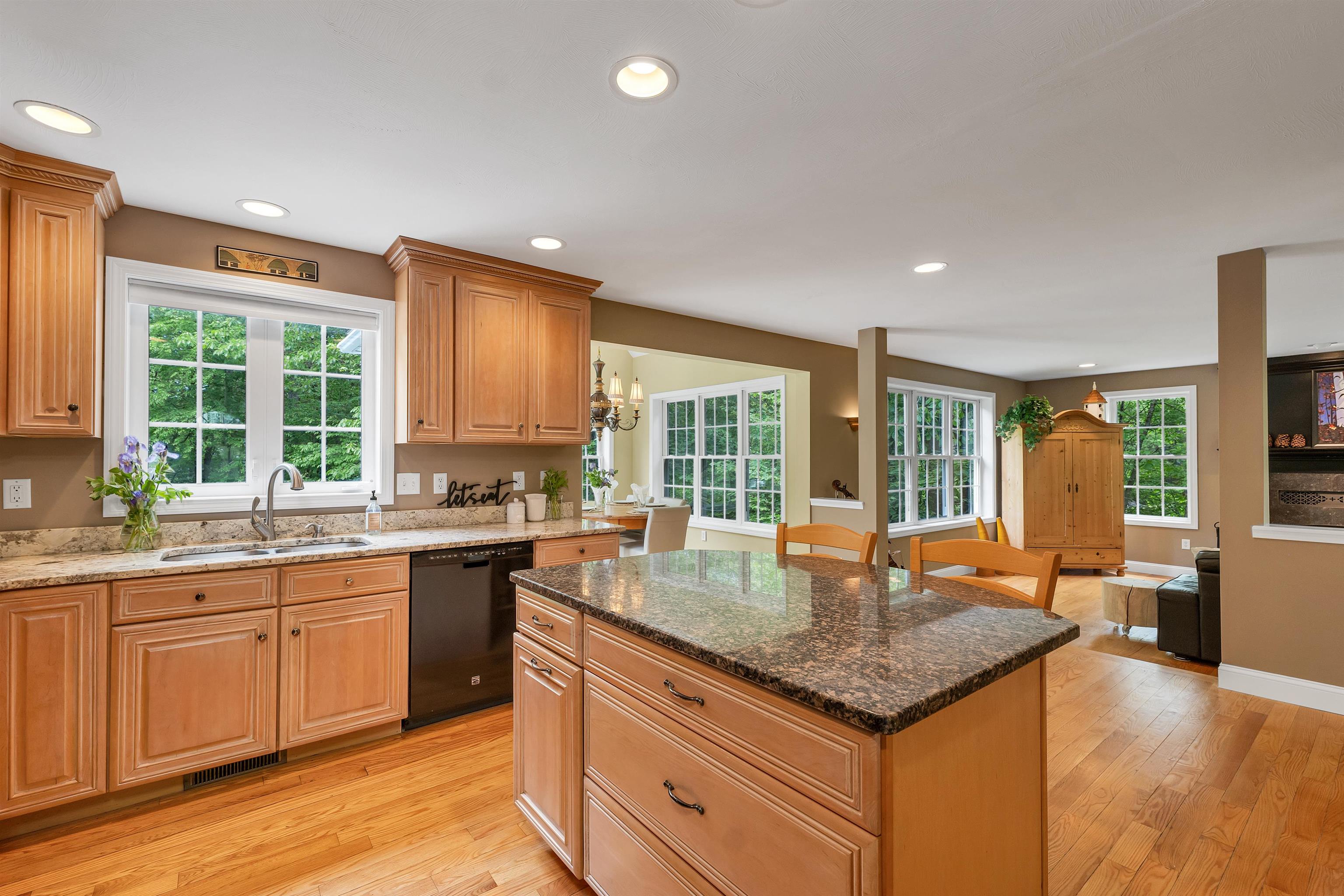 15 Largo Knoll