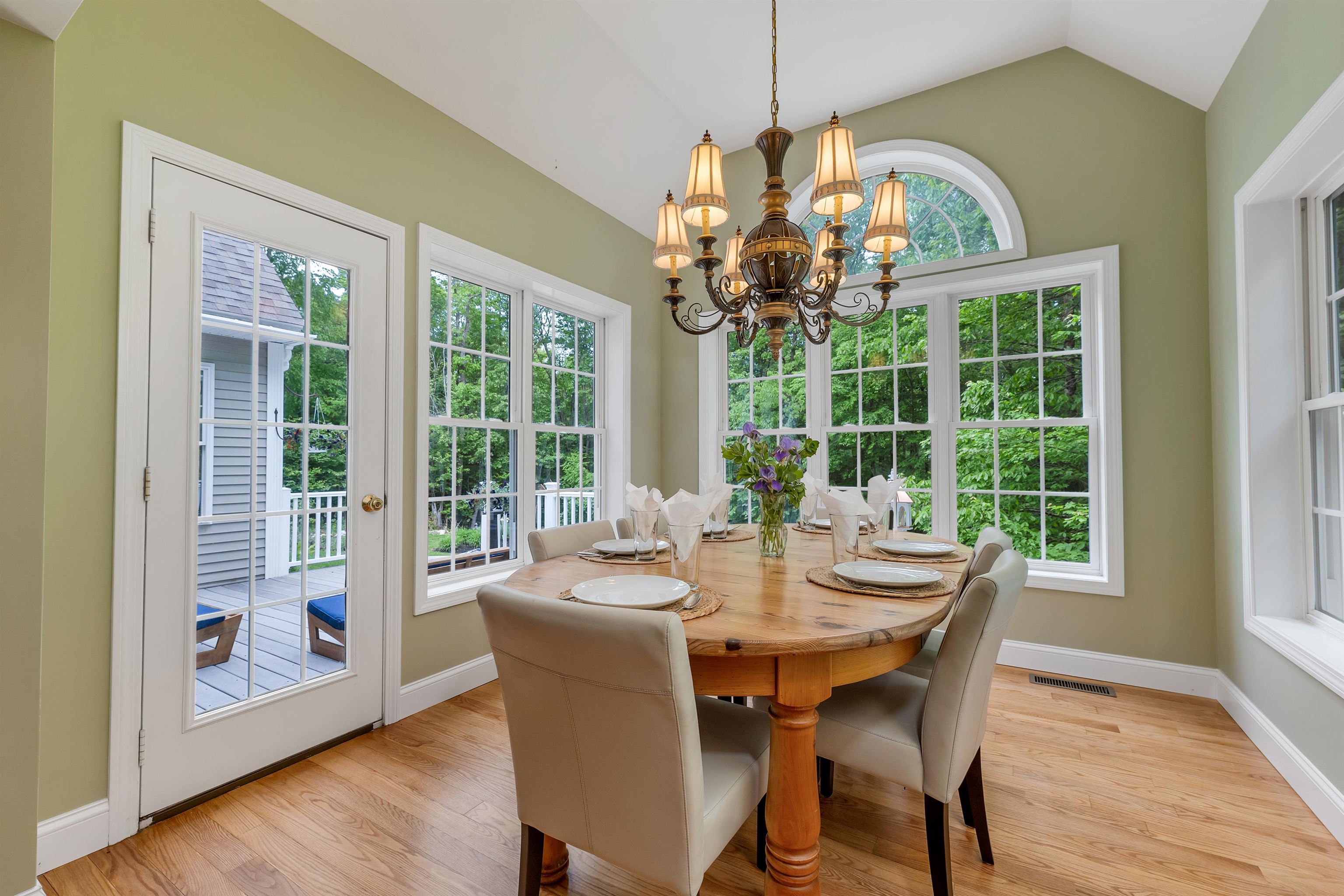 15 Largo Knoll