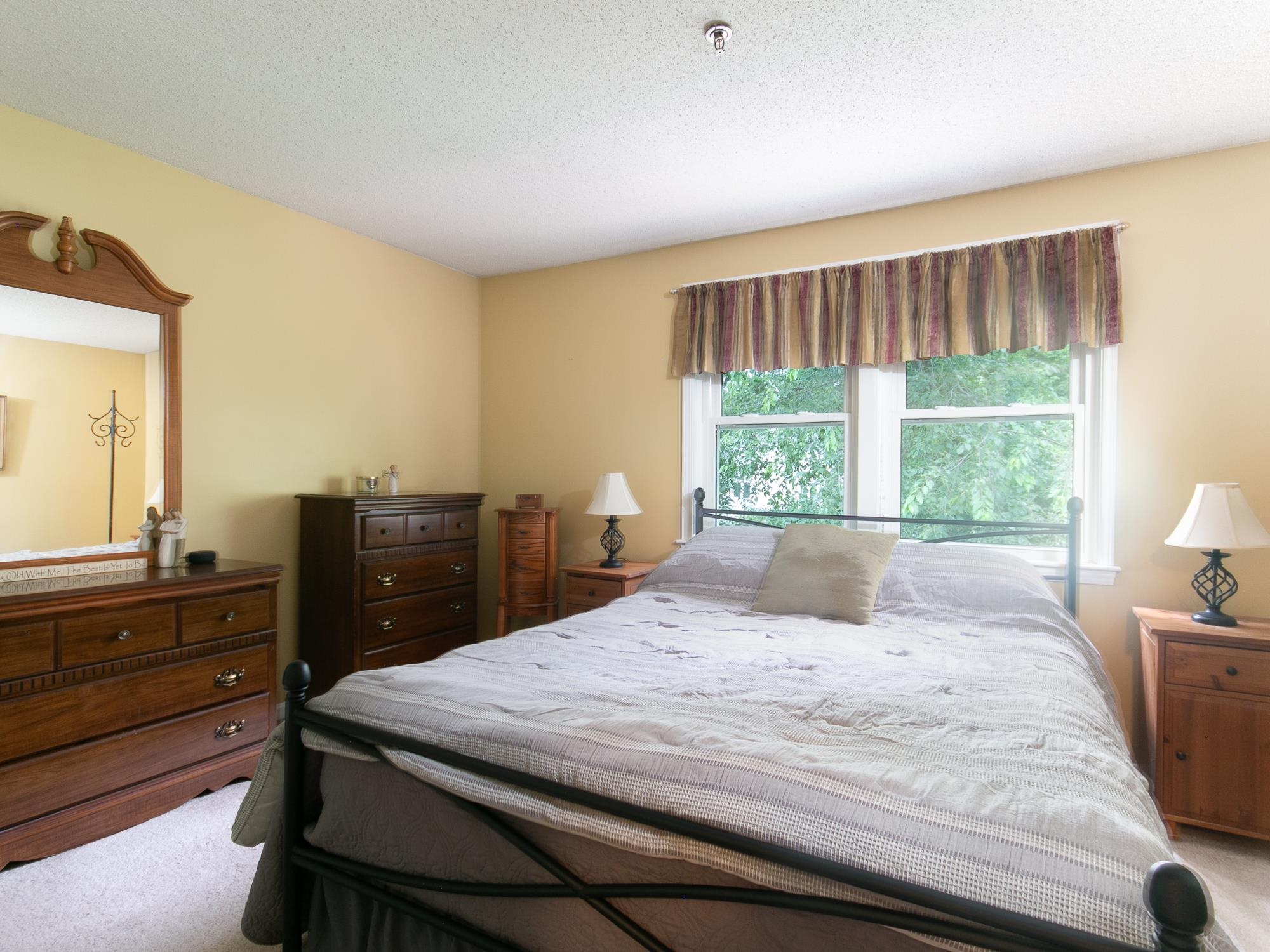 33 Willow Creek Drive