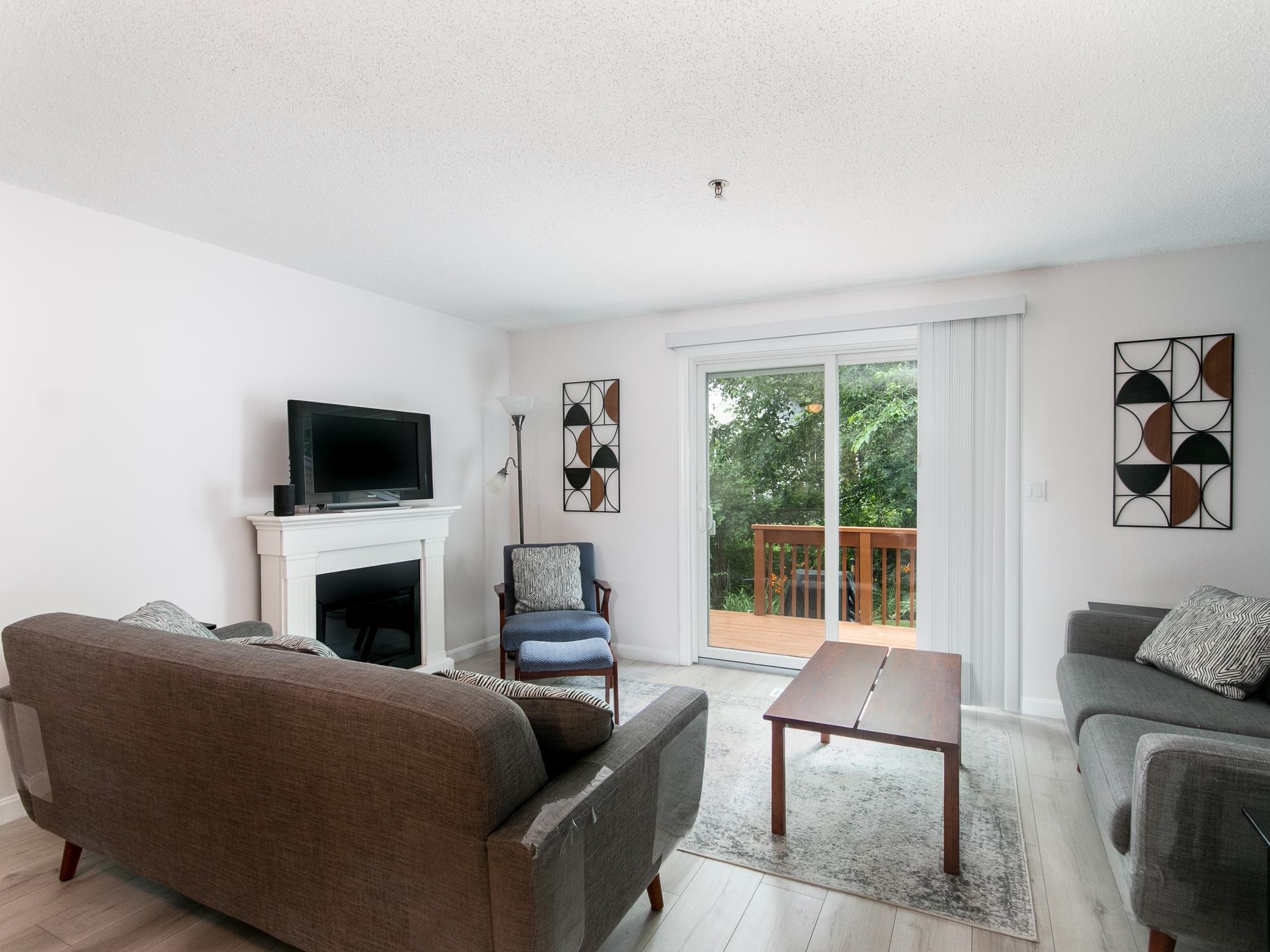 33 Willow Creek Drive