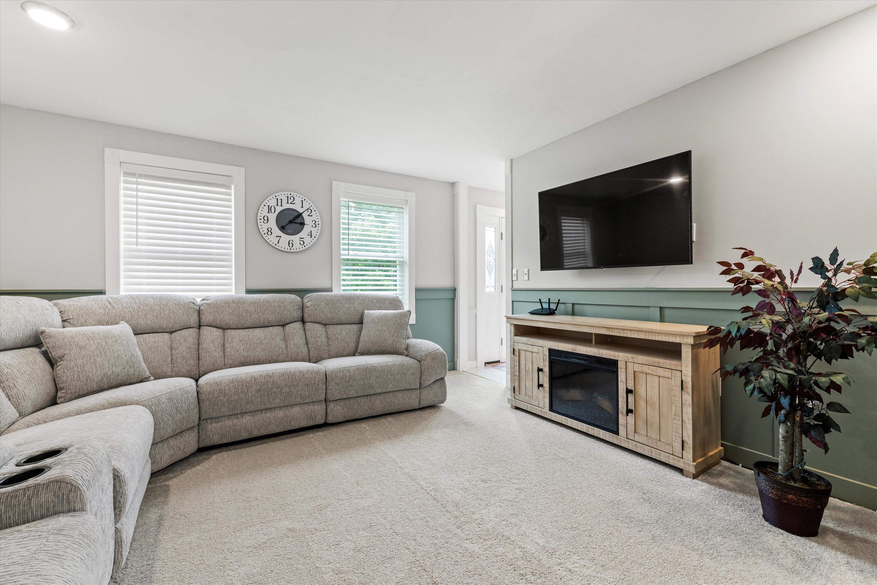 6 Brant Drive