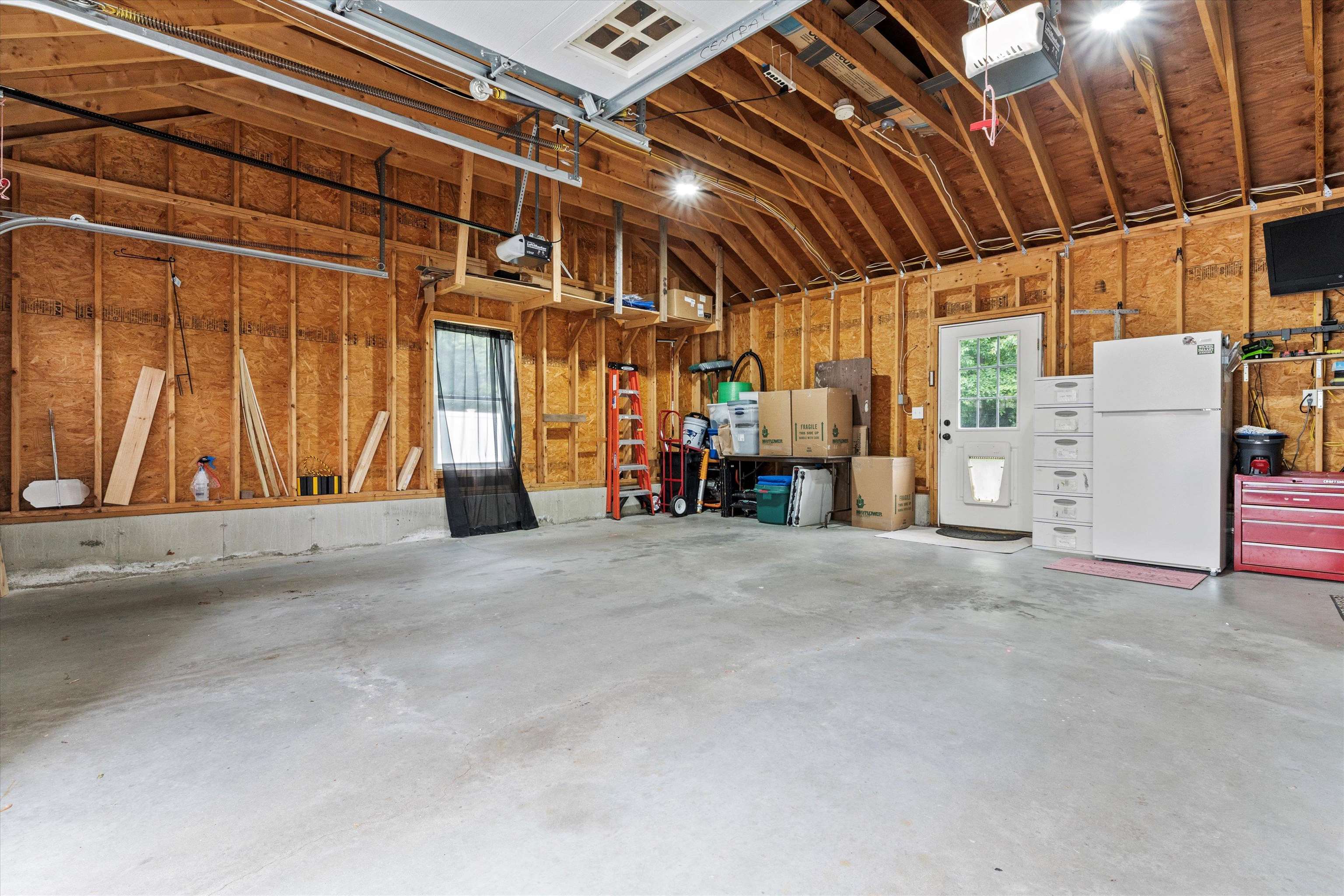 6 Brant Drive
