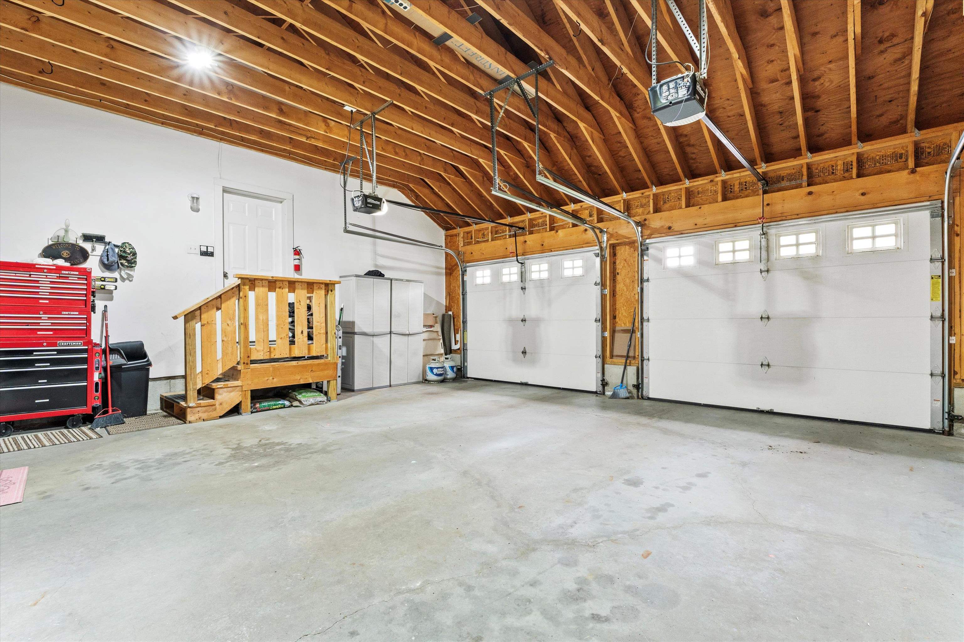 6 Brant Drive