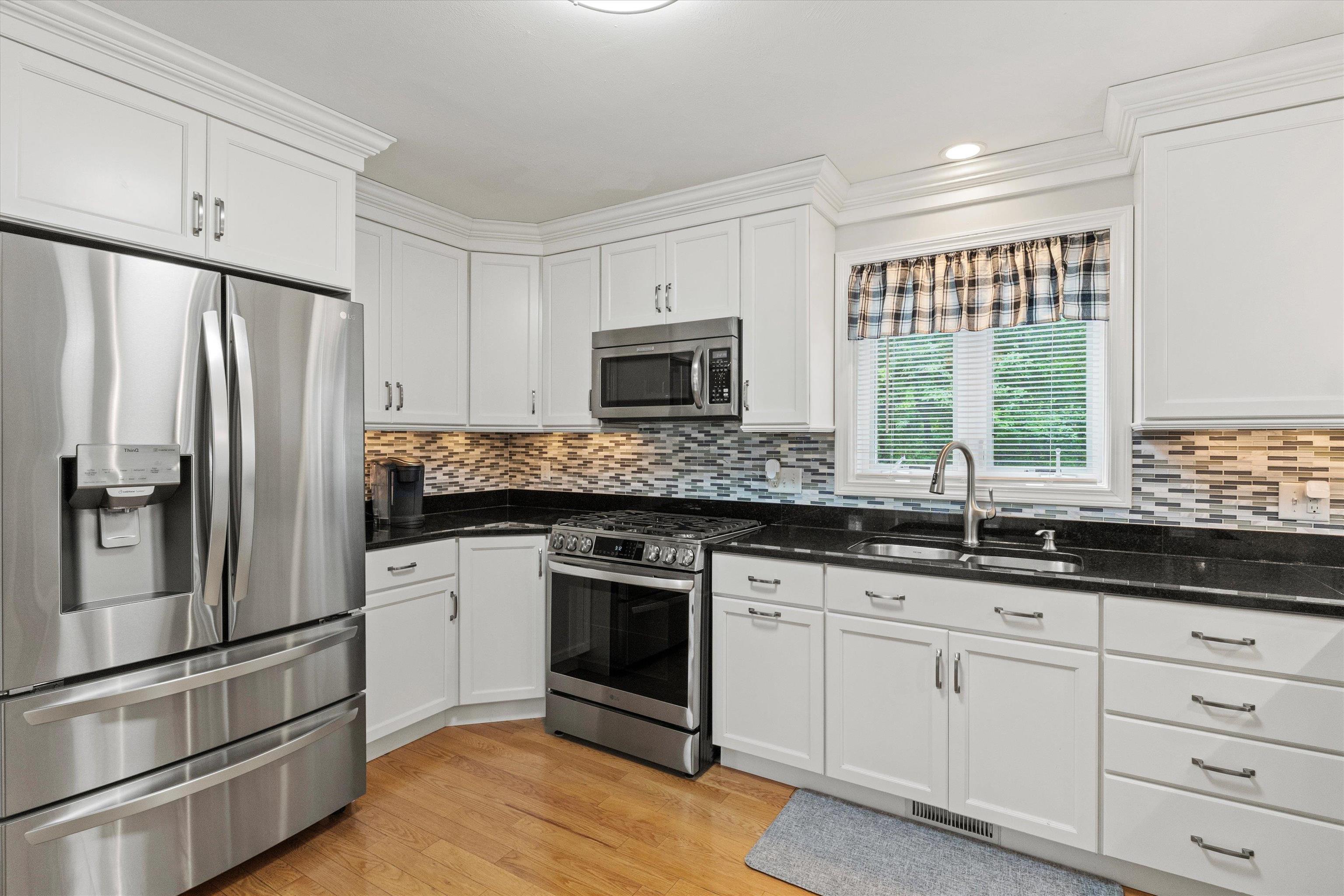 6 Brant Drive