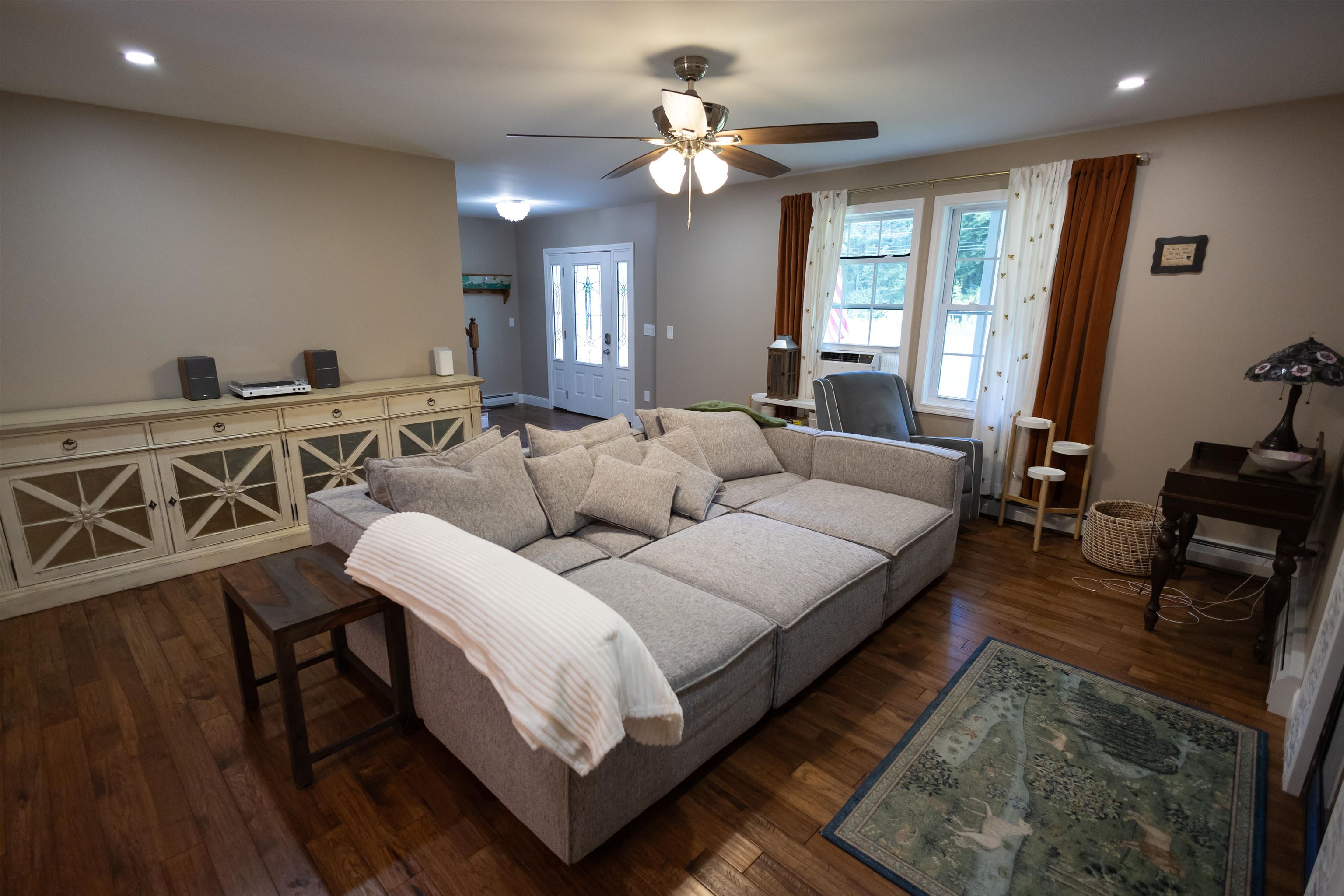 44 Sandogardy Pond Road