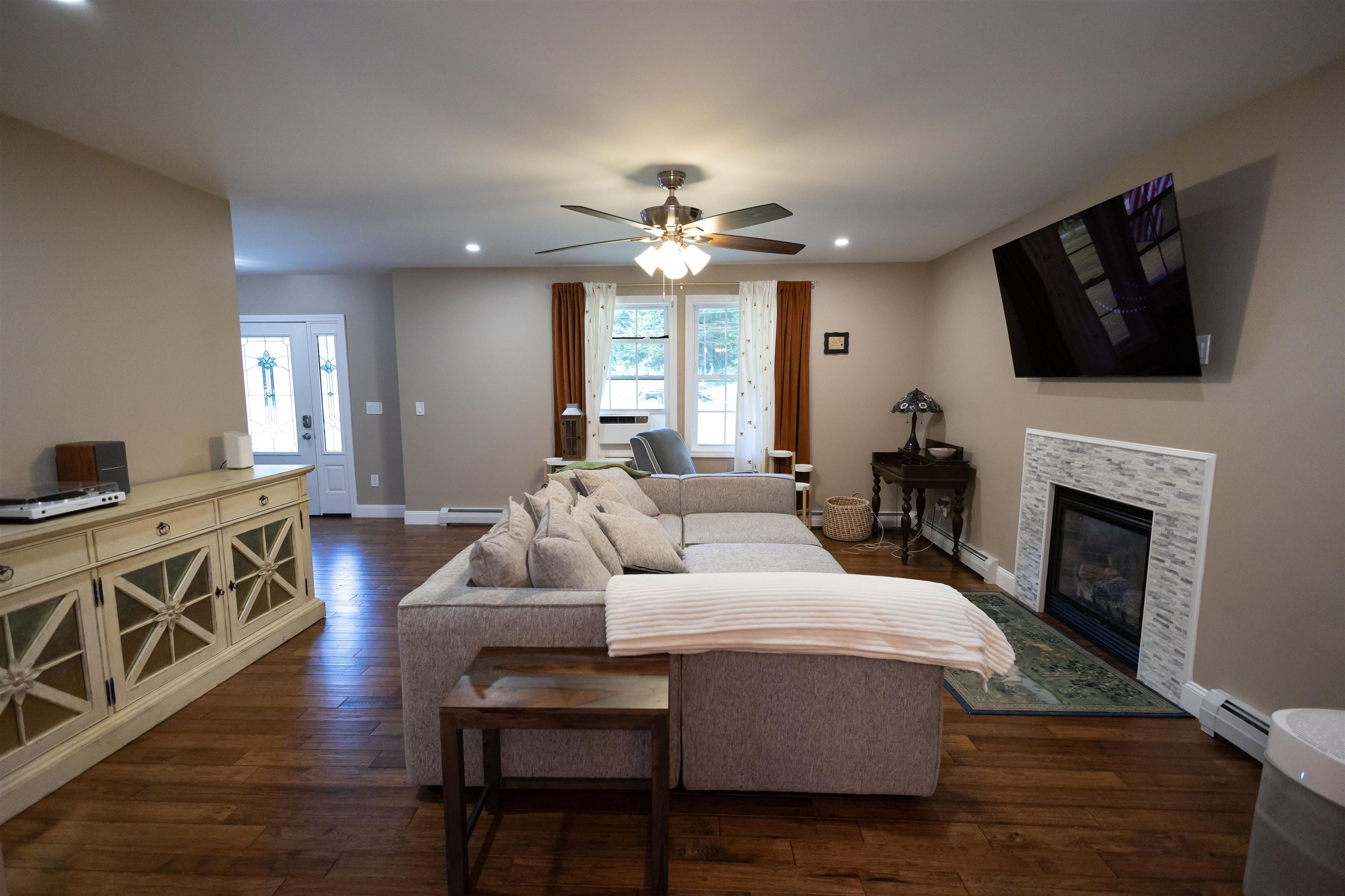 44 Sandogardy Pond Road